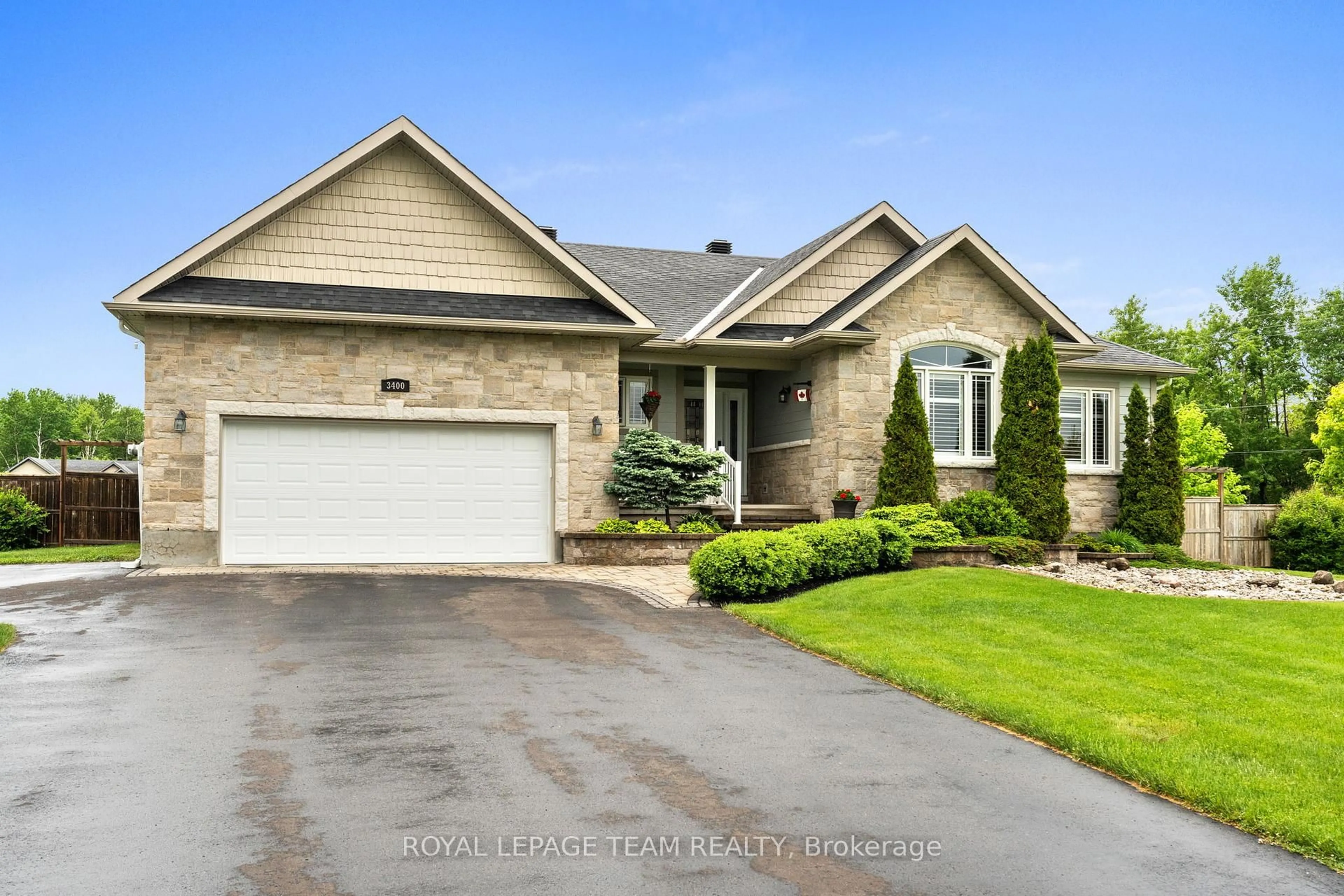 Home with brick exterior material, street for 3400 Summerbreeze Dr, Osgoode Ontario K0A 2W0