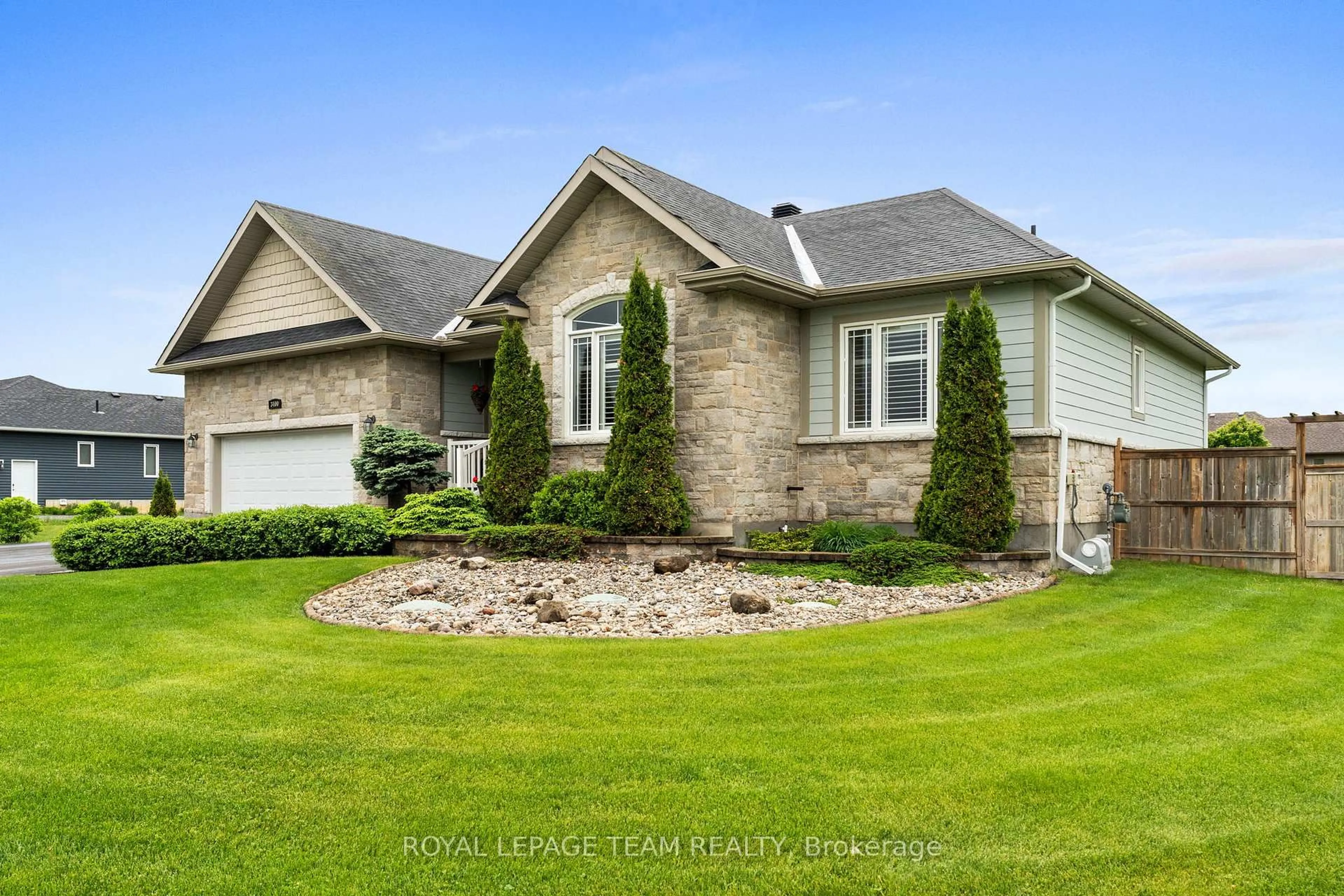Home with brick exterior material, street for 3400 Summerbreeze Dr, Osgoode Ontario K0A 2W0