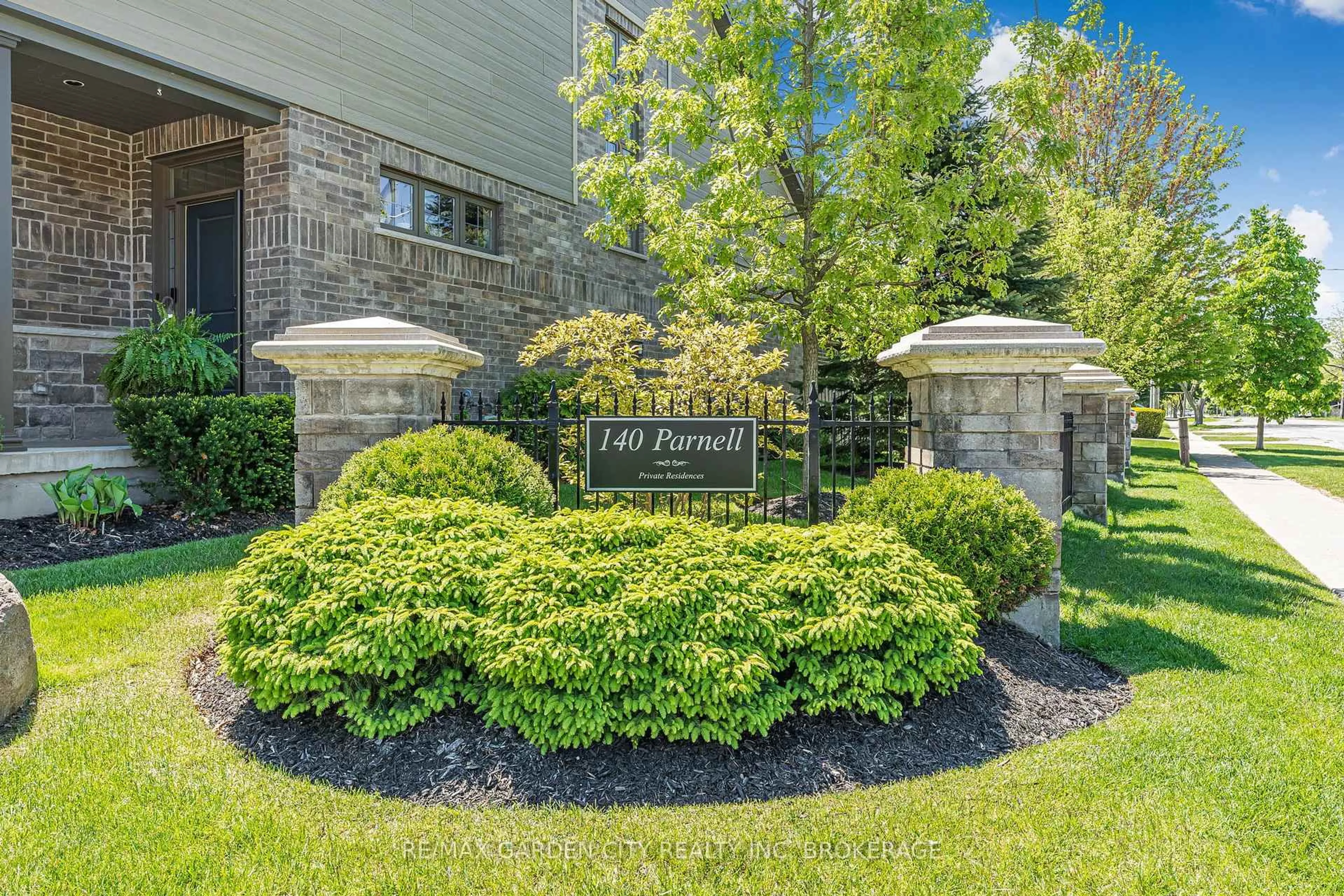 Unknown for 140 Parnell Rd #102, St. Catharines Ontario L2M 1V4