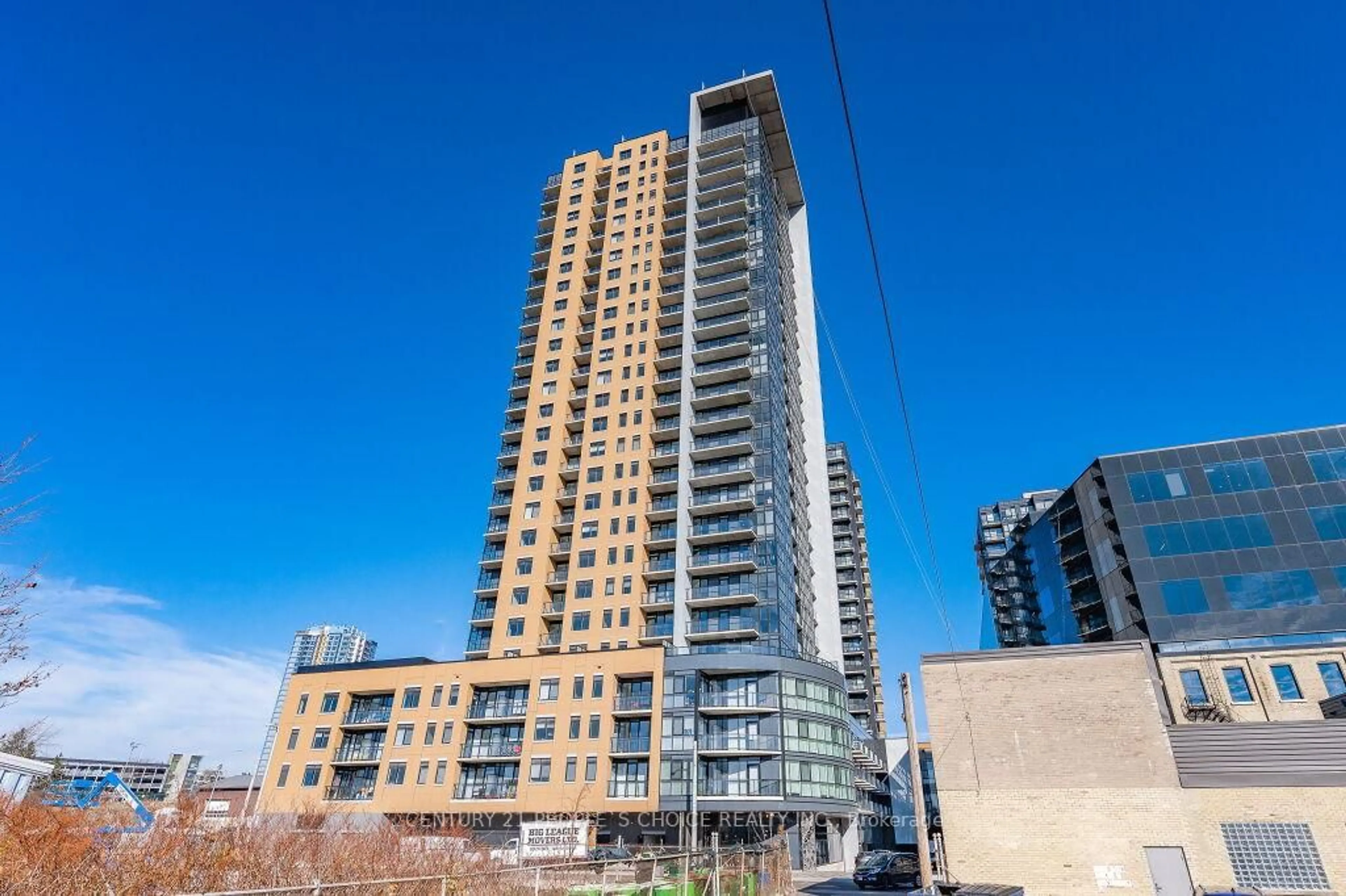 A pic from outside/outdoor area/front of a property/back of a property/a pic from drone, building for 108 Garment St #2203, Kitchener Ontario N2G 0E2