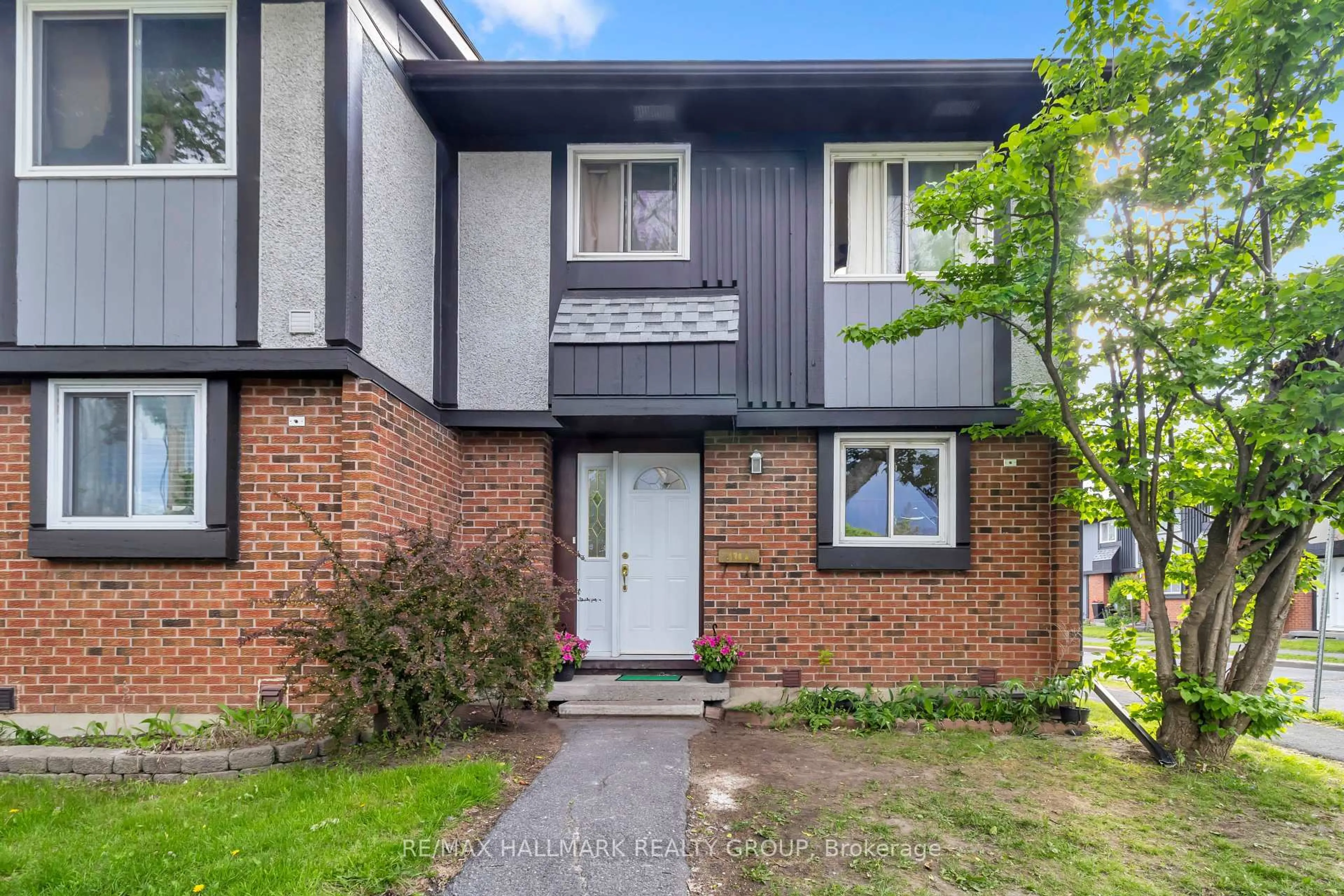 Home with brick exterior material, street for 434A Moodie Dr #46, Ottawa Ontario K2H 8A6
