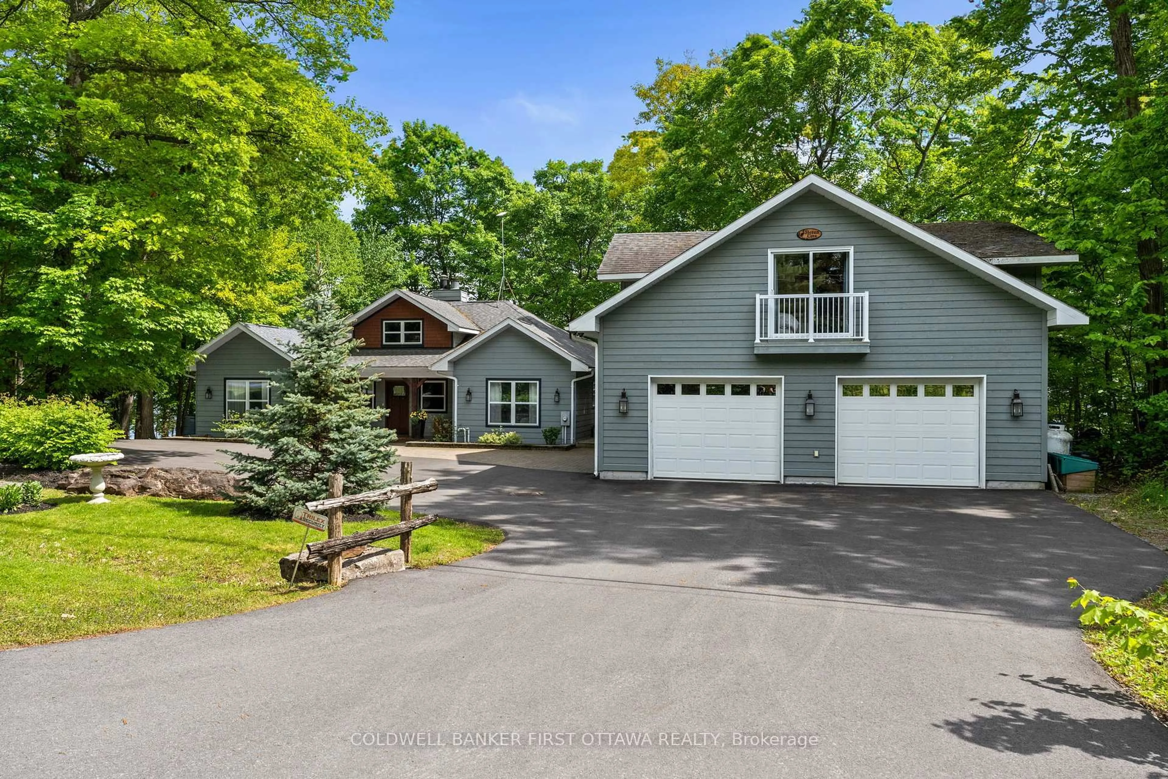 A pic from outside/outdoor area/front of a property/back of a property/a pic from drone, unknown for 314 KENNEDY Rd, Calabogie Ontario K0J 1H0