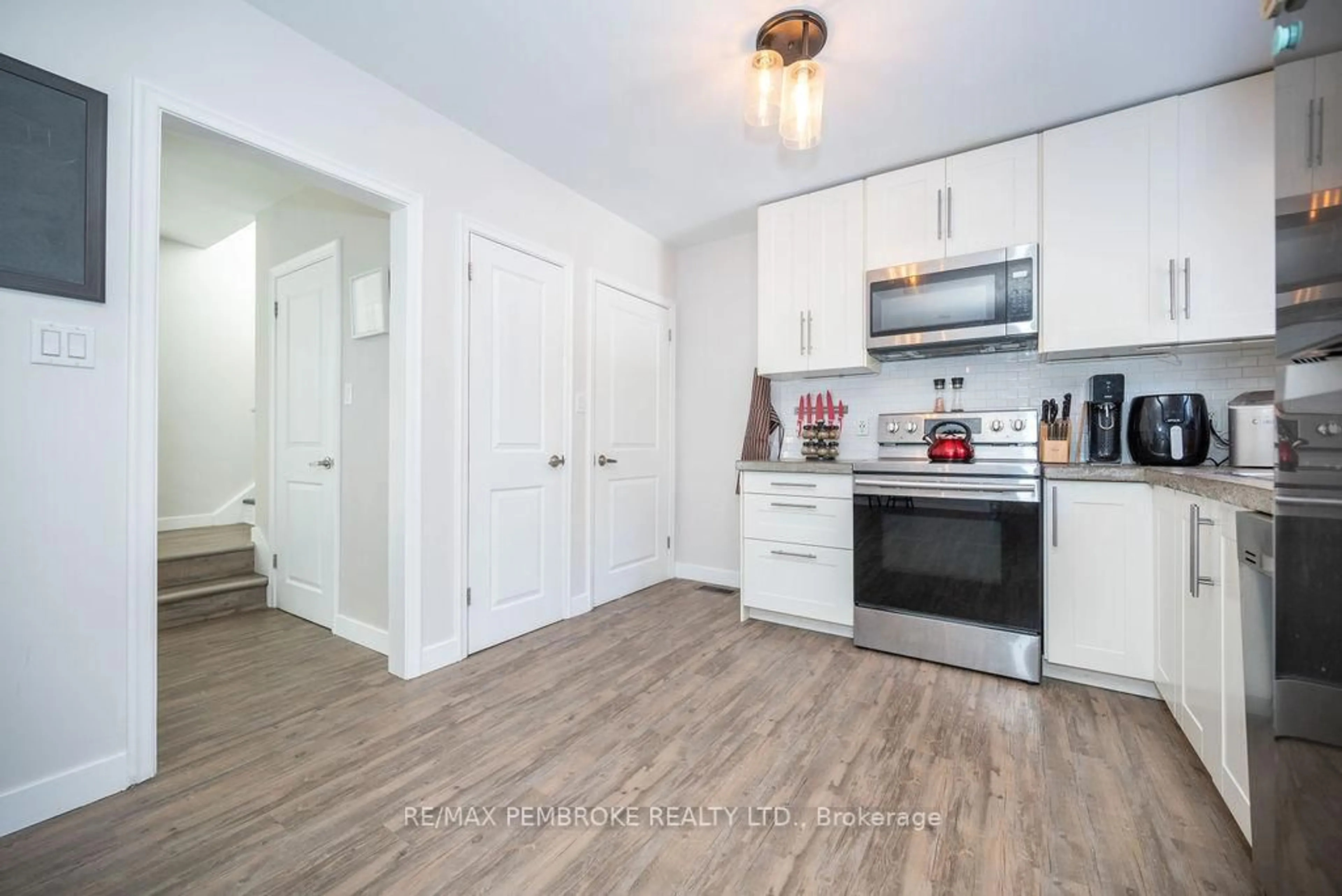 Open concept kitchen, unknown for 13 Highland Cres, Deep River Ontario K0J 1P0