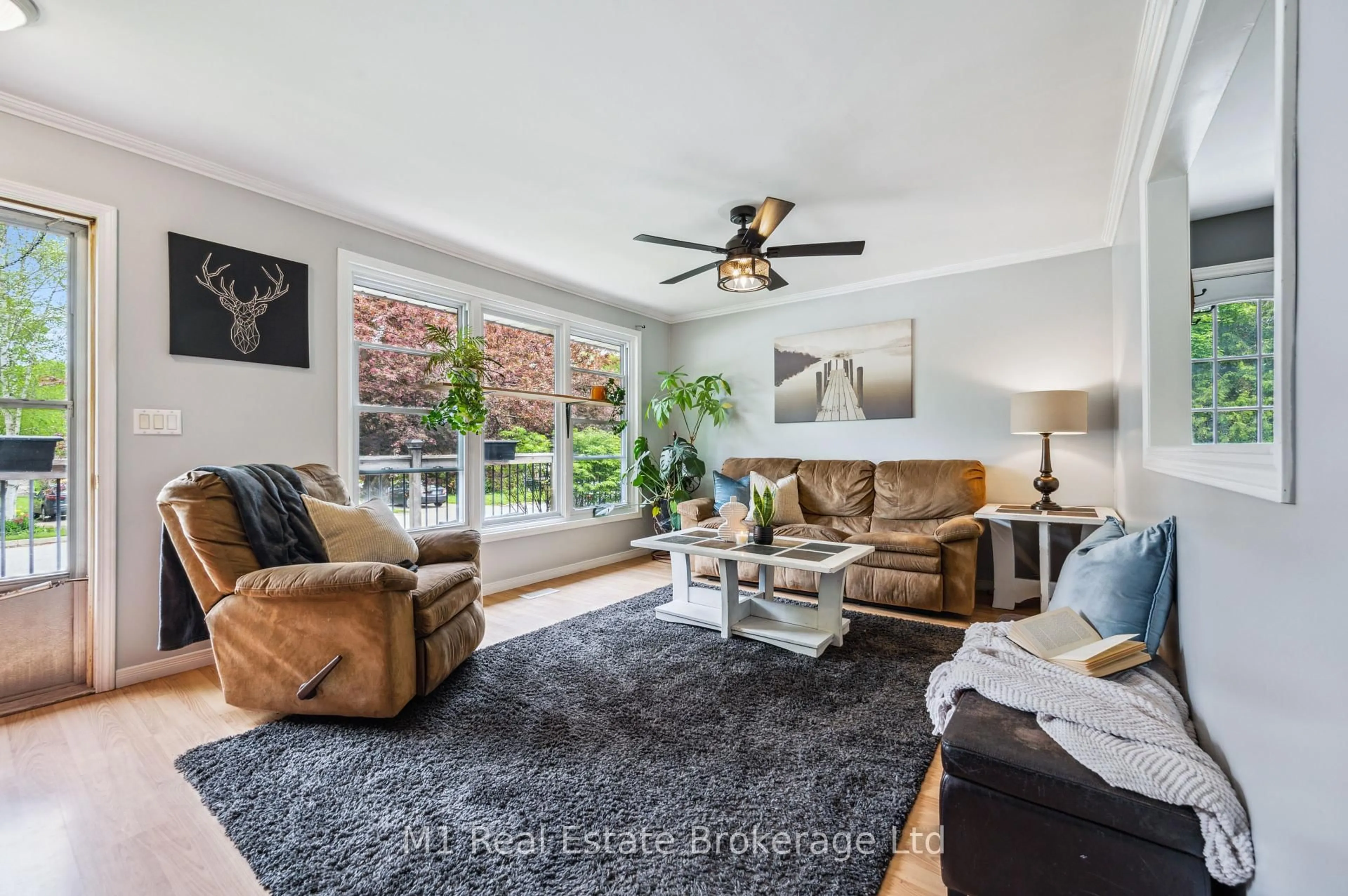 Living room with furniture, unknown for 4 Queen St, Centre Wellington Ontario N0B 1J0