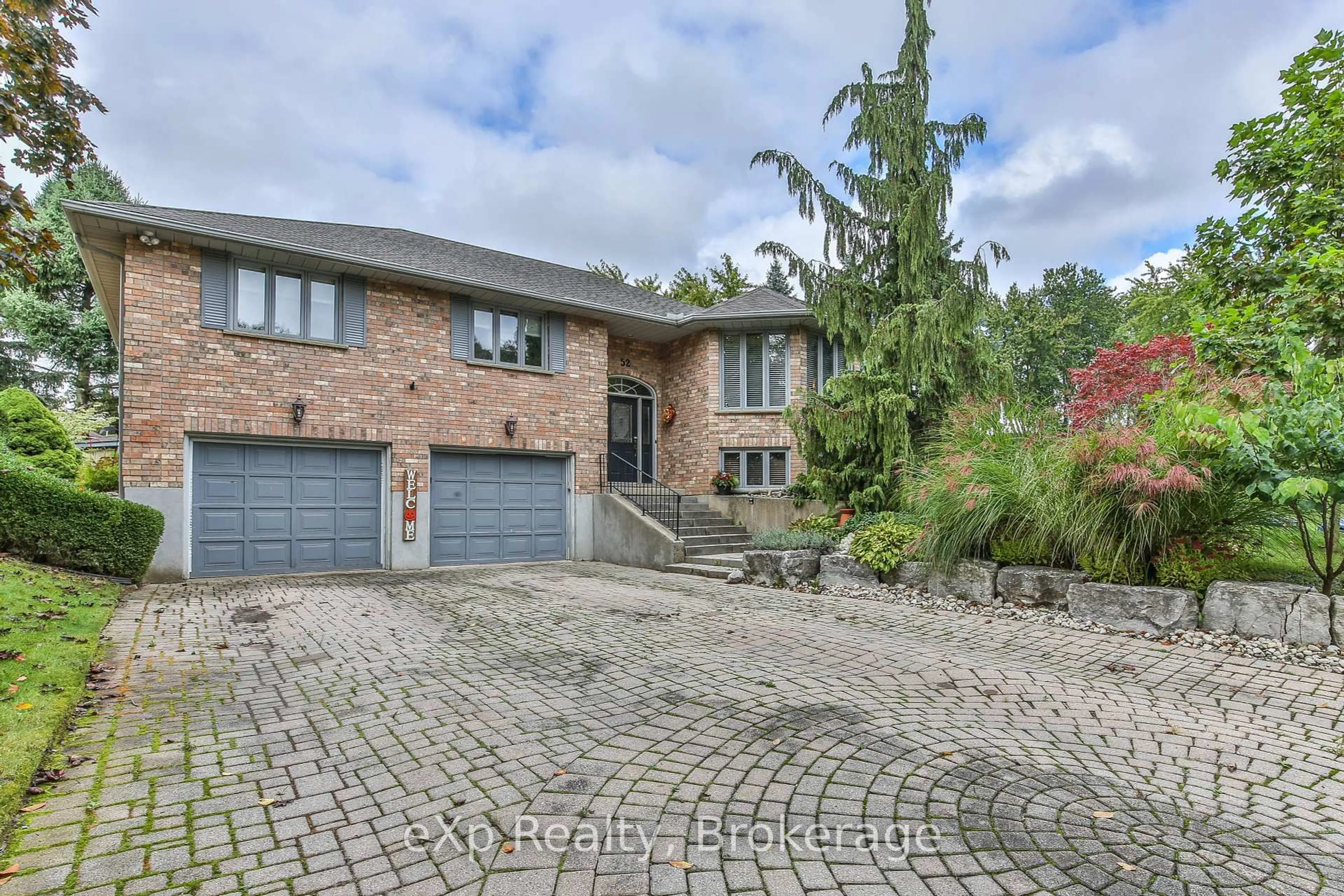 Home with brick exterior material, street for 52 Tanager Dr, Tillsonburg Ontario N4G 5J6
