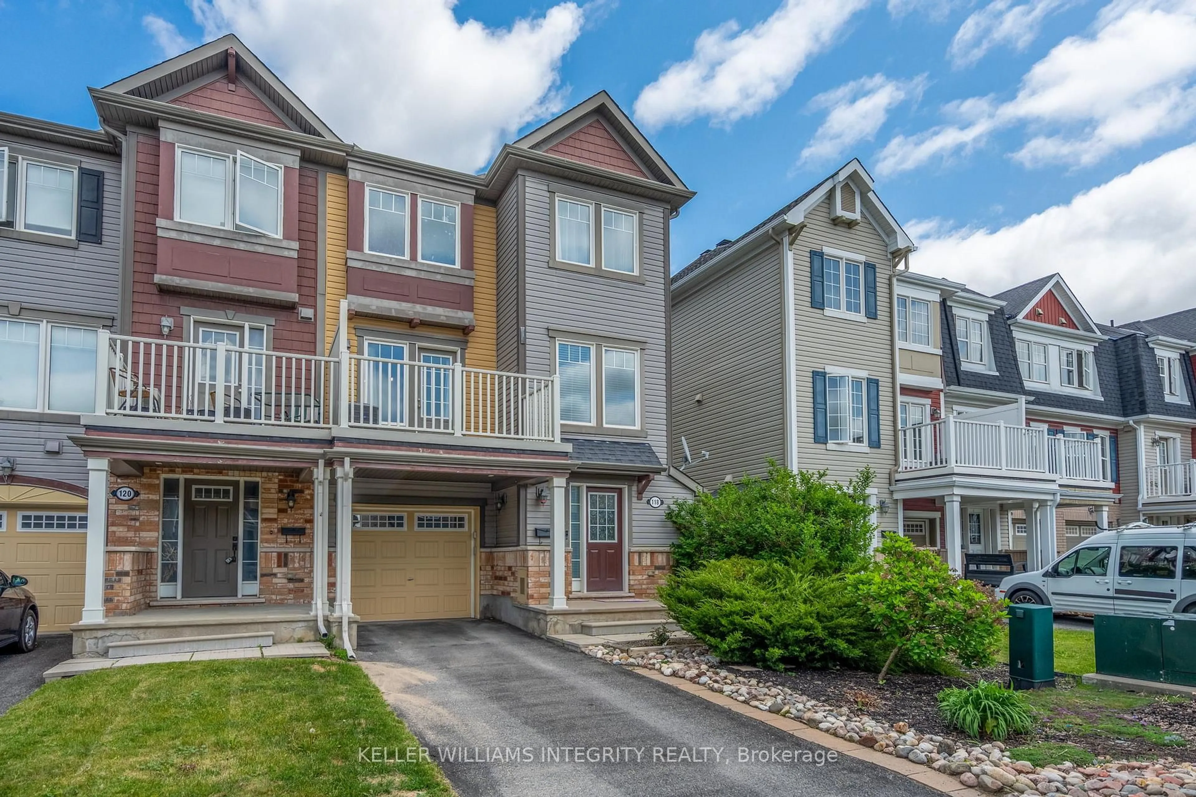 Unknown for 118 Pennant Ave, Ottawa Ontario K2J 5W6