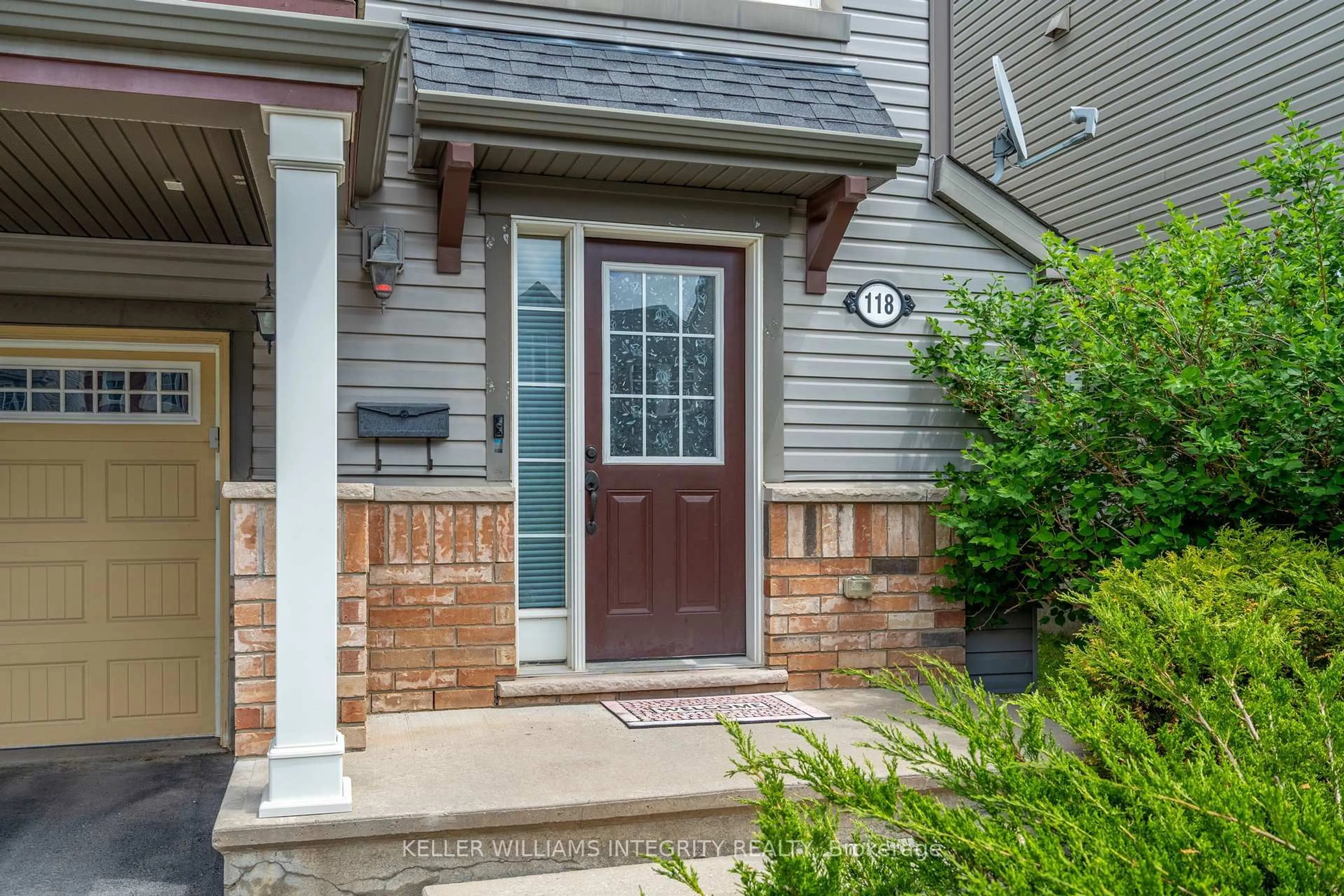 Unknown for 118 Pennant Ave, Ottawa Ontario K2J 5W6