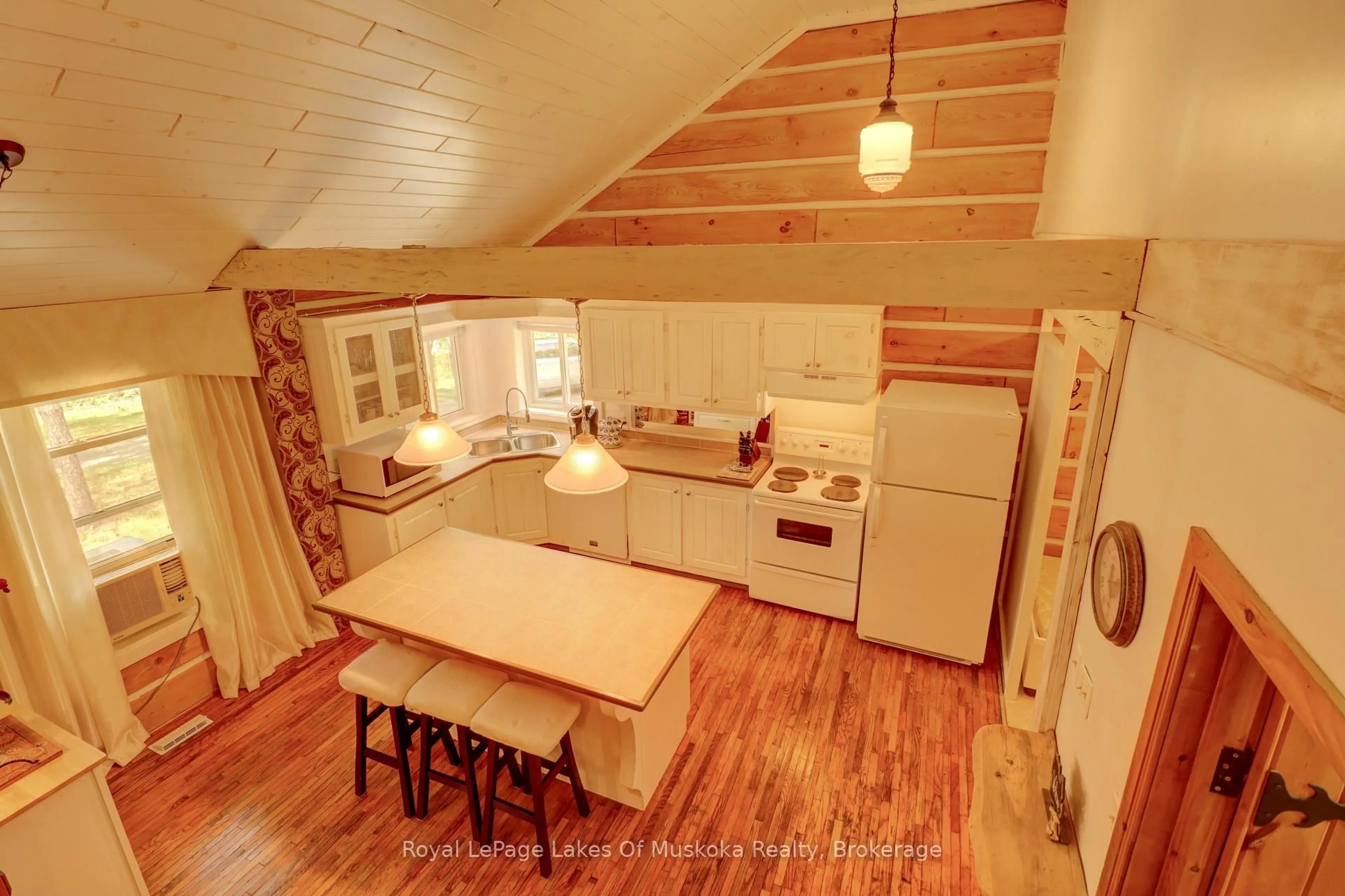 Standard kitchen, wood/laminate floor for 226 Owl Lake Rd, Armour Ontario P0A 1L0