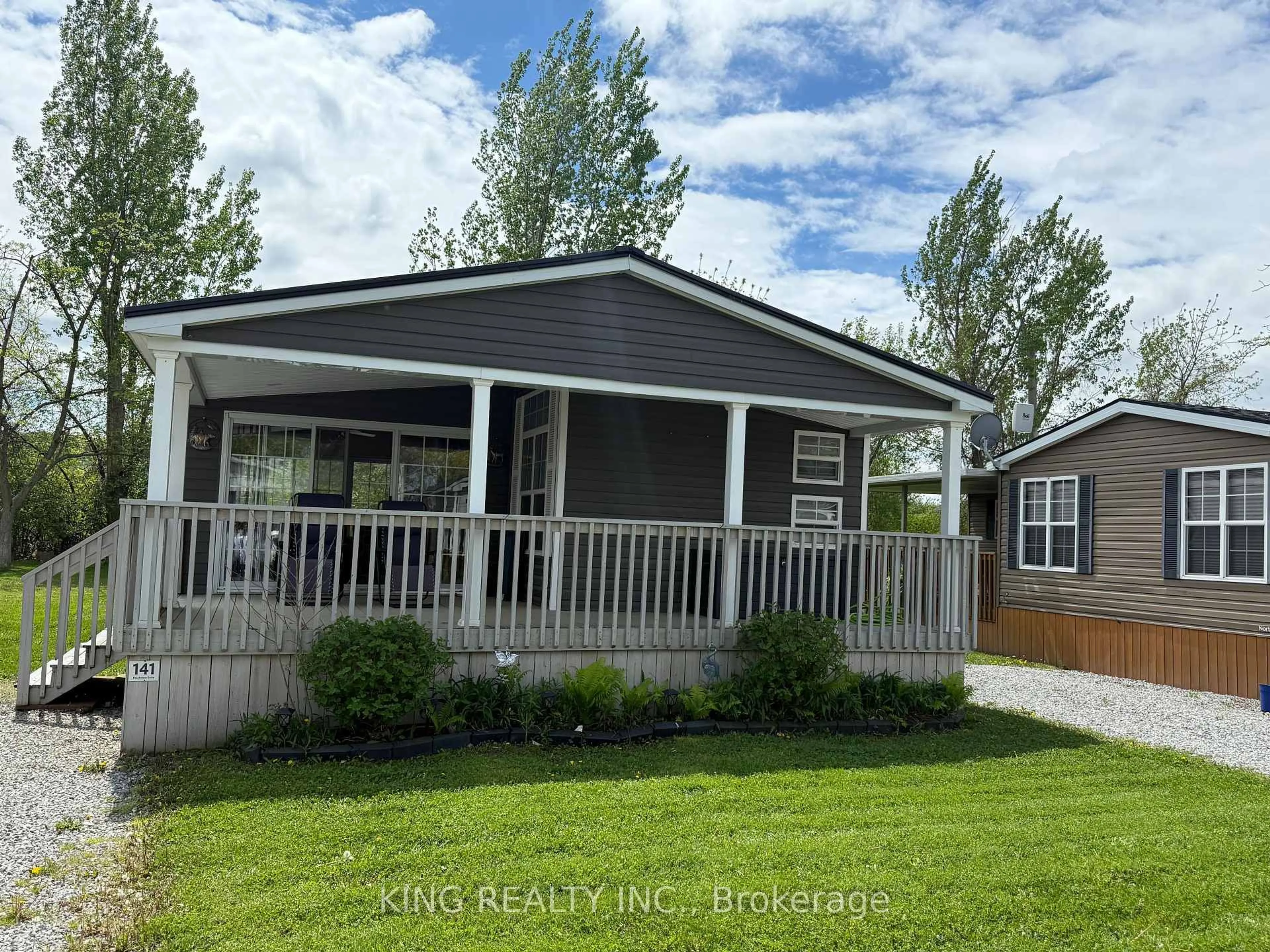 Home with vinyl exterior material, street for 1501 Line 8 Rd #141, Niagara-on-the-Lake Ontario L0S 1L0
