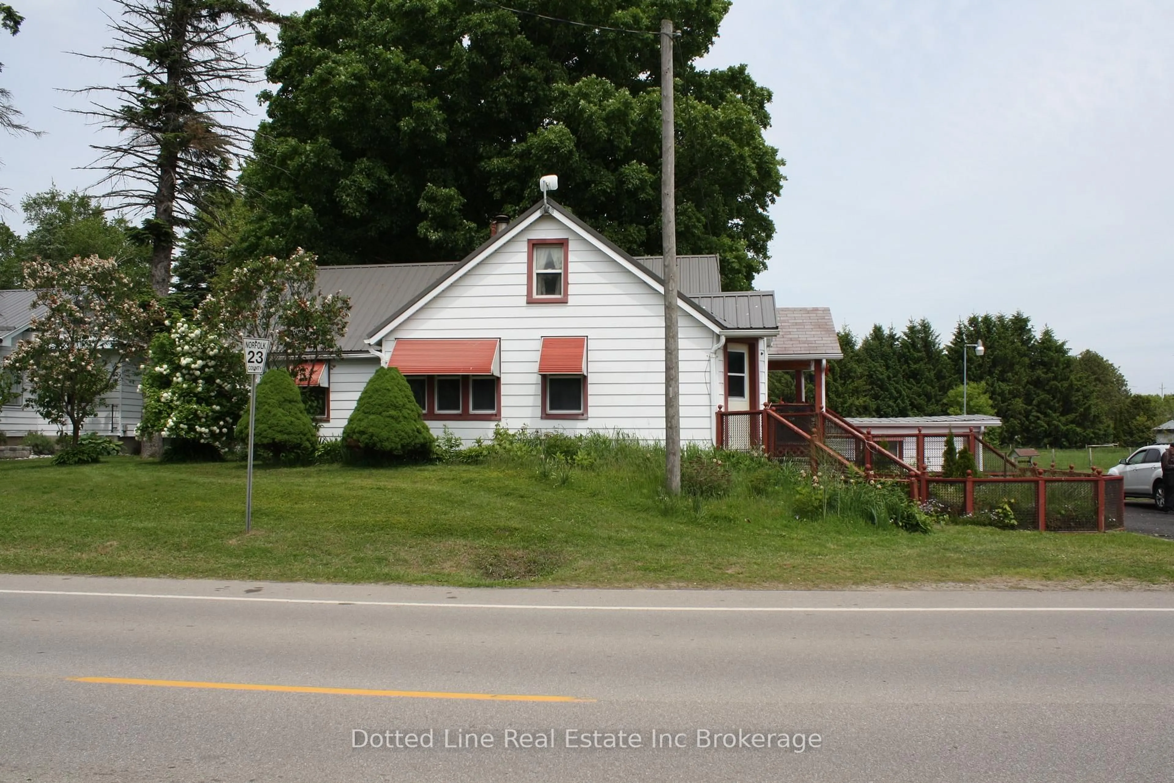 Blurry image for 2600 Norfolk County Rd, Norfolk Ontario N0E 1G0