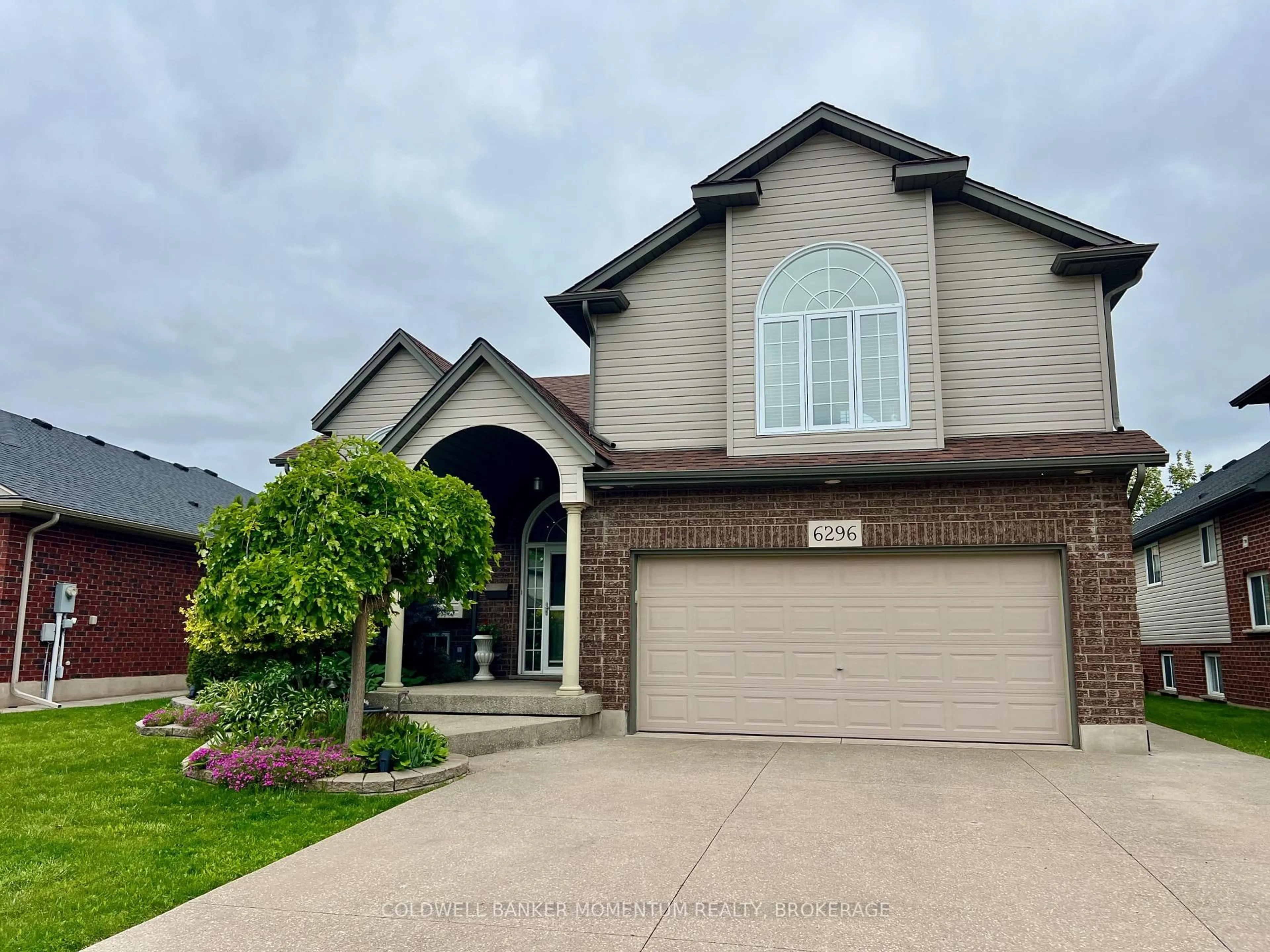 Home with brick exterior material, street for 6296 Parkside Rd, Niagara Falls Ontario L2H 0B2