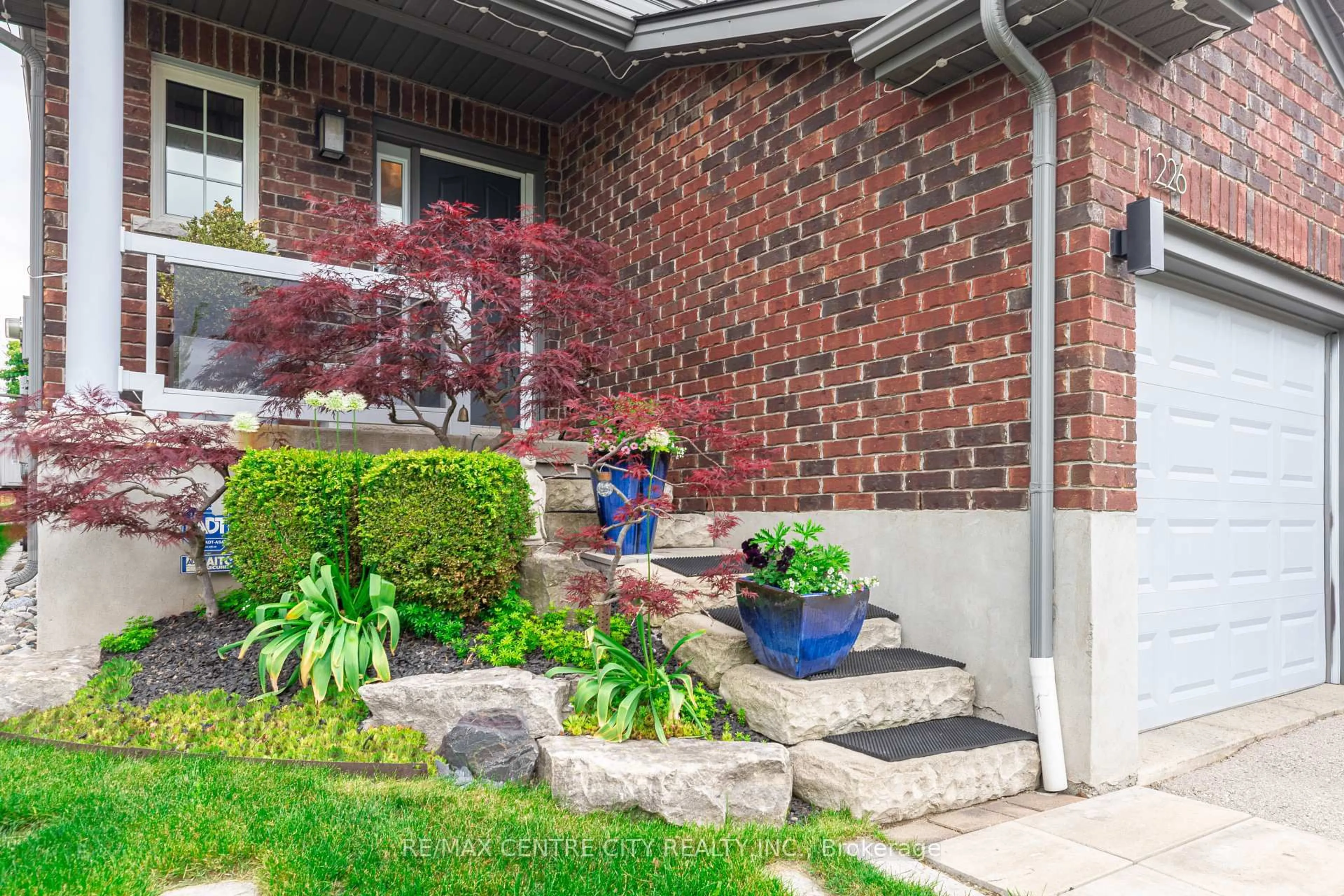 Home with brick exterior material, street for 1226 Savannah Dr, London North Ontario N5X 4P2