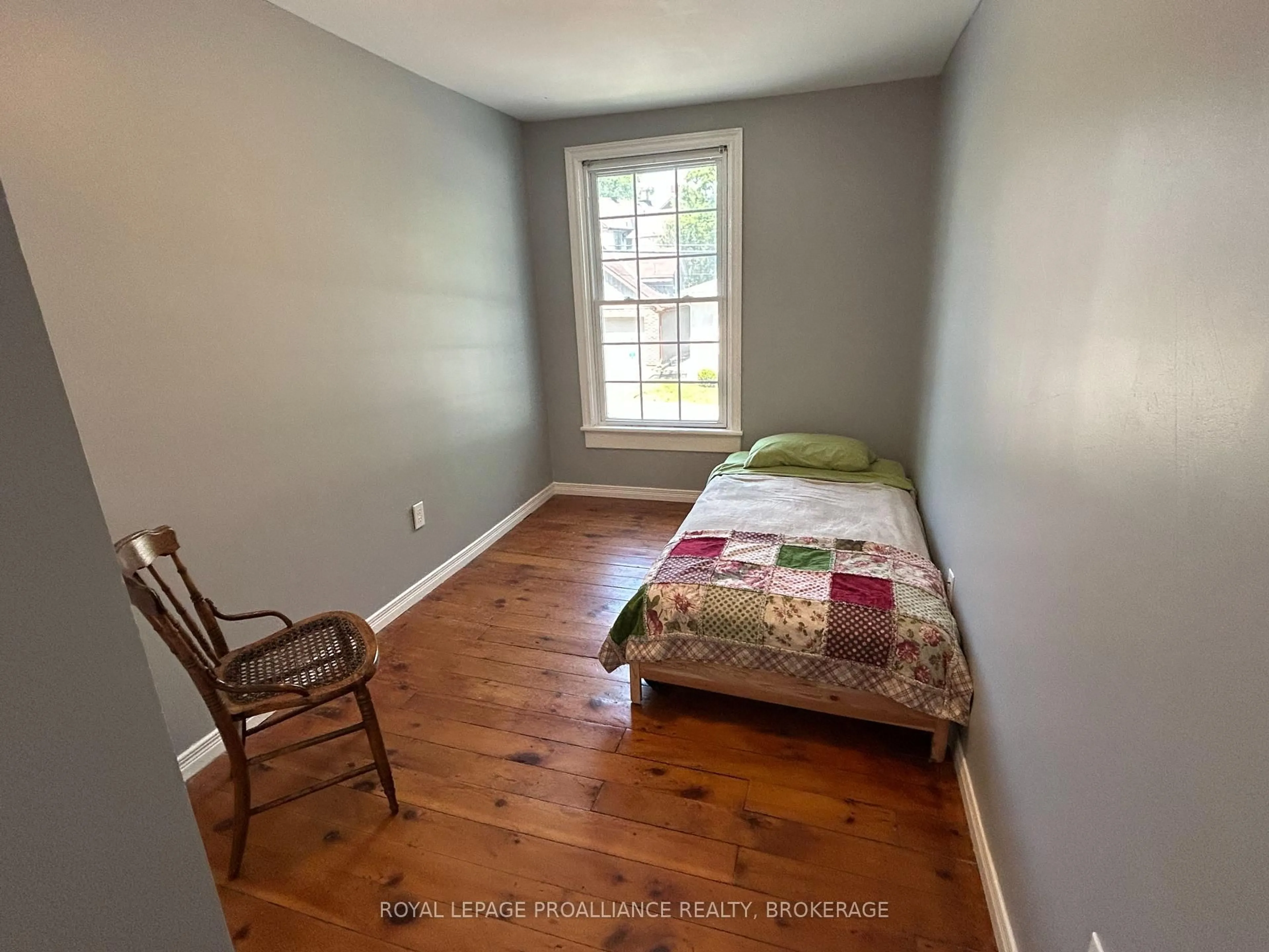 A pic of a room for 76 - 78 North St, Kingston Ontario K7K 1J9