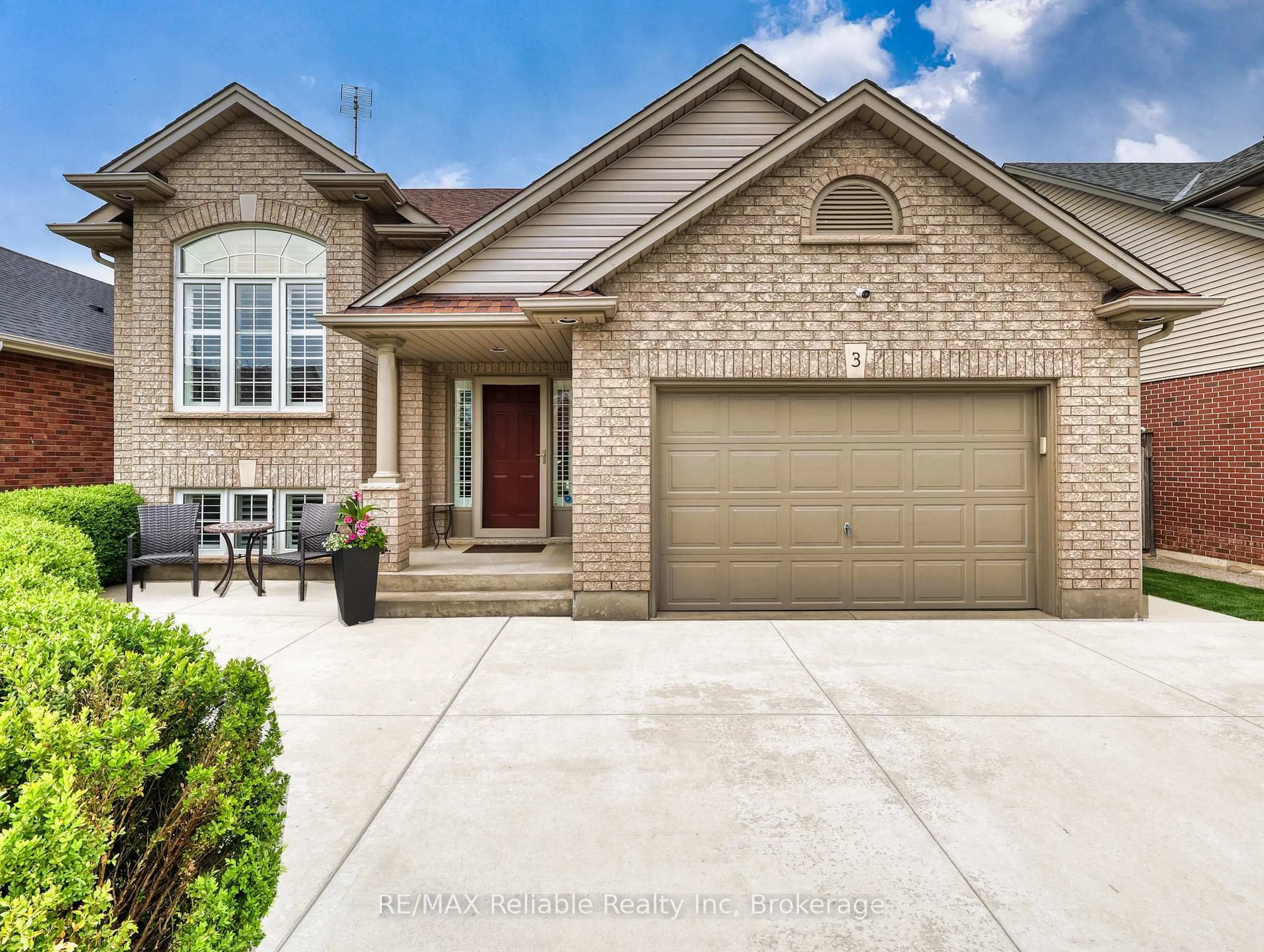 Home with brick exterior material, street for 3 Montrose St, St. Catharines Ontario L2S 4A6