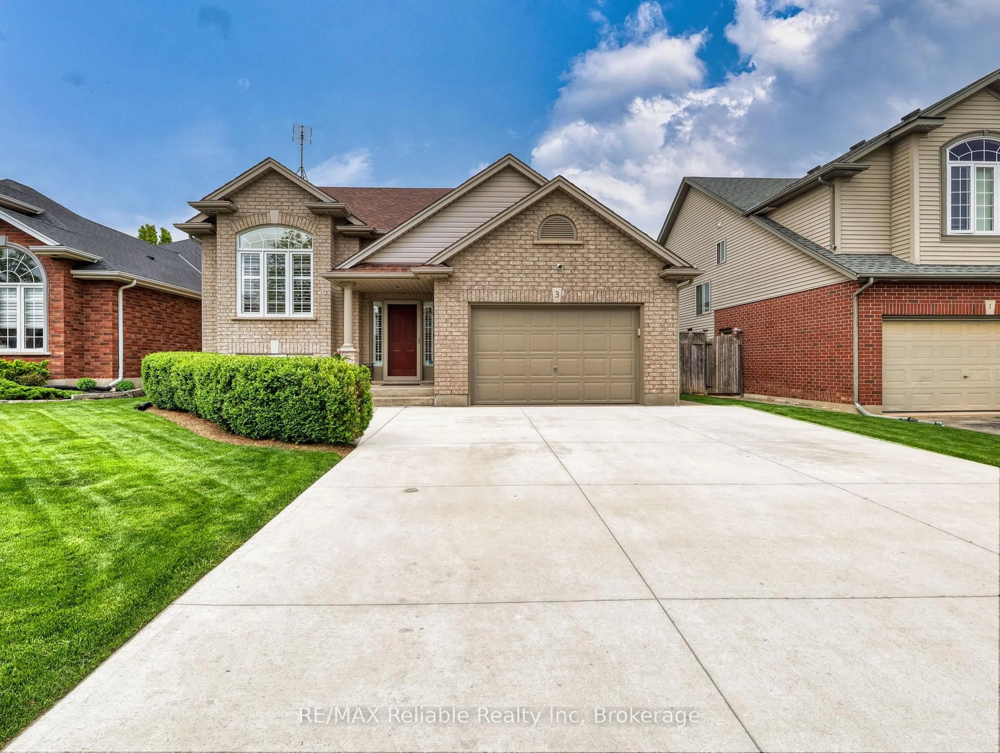 Home with brick exterior material, street for 3 Montrose St, St. Catharines Ontario L2S 4A6