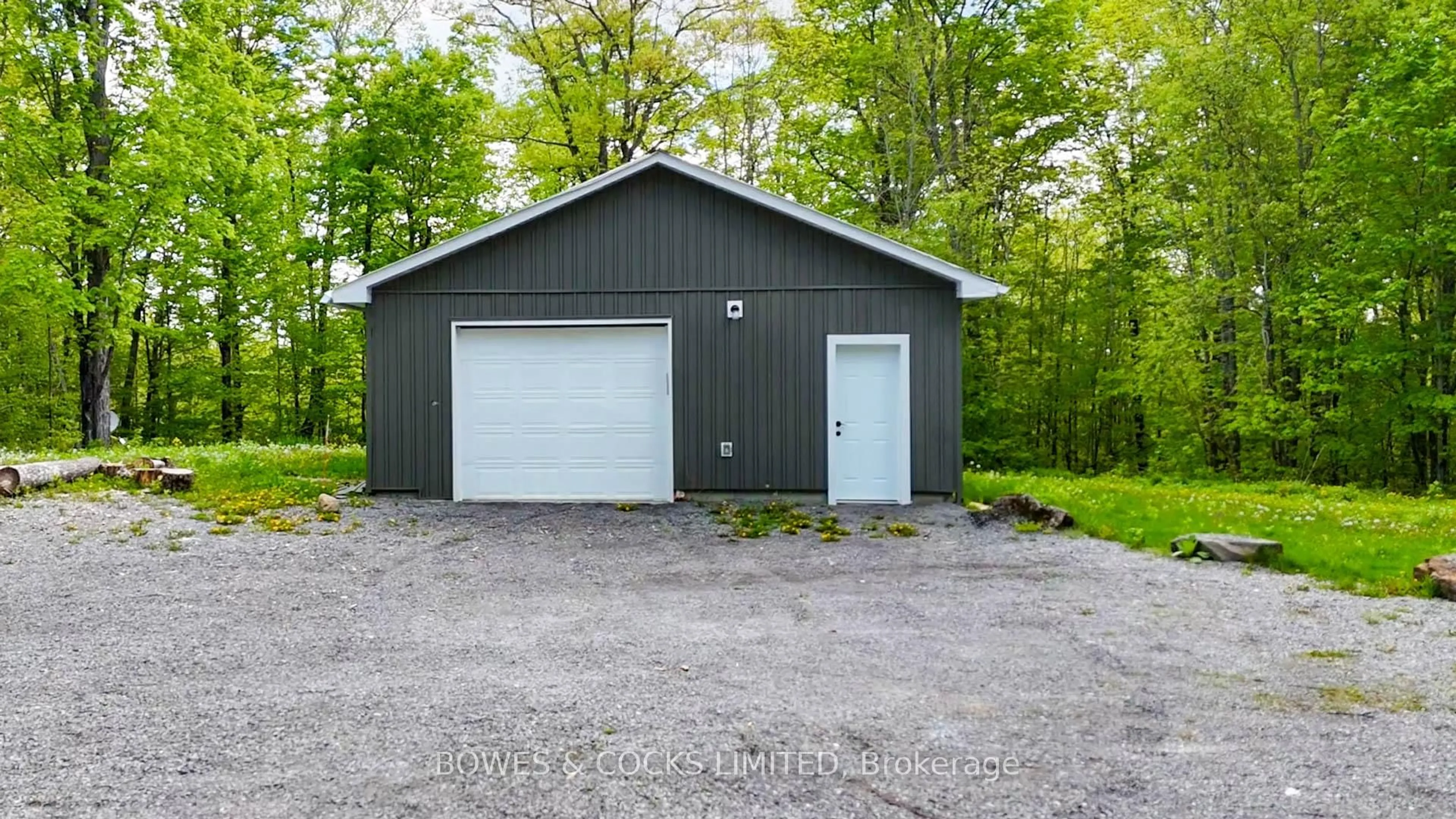 Indoor garage for 2221/2223 County Road 620 N/A, North Kawartha Ontario K0L 1A0