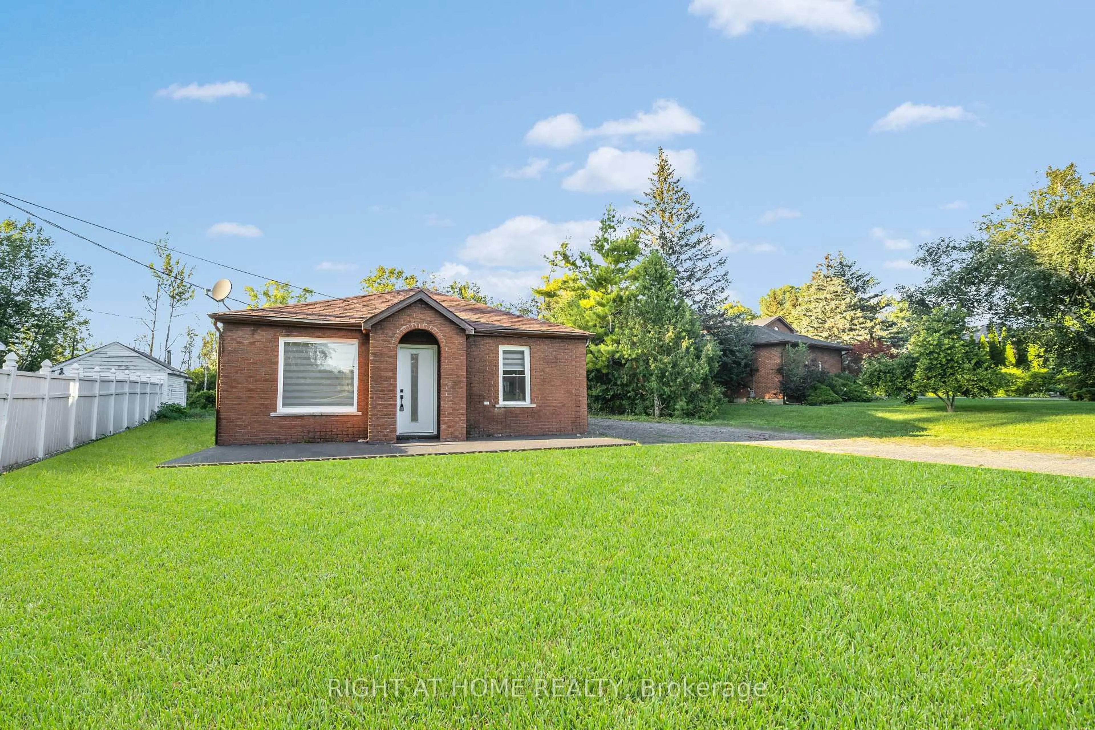 Unknown for 364 Bridge St, Belleville Ontario K8N 4Z2