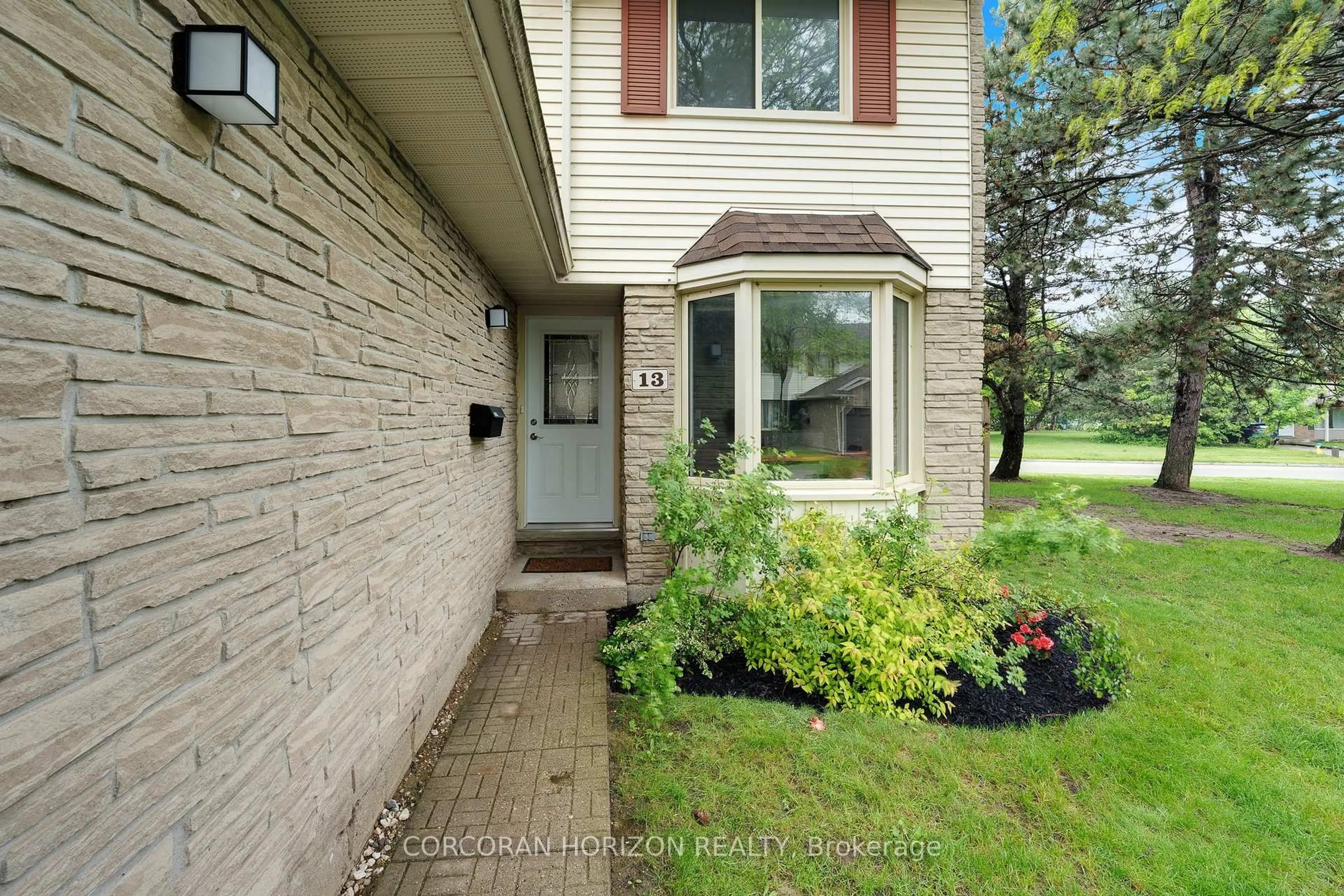 Unknown for 476 Kingscourt Dr #13, Waterloo Ontario N2K 3R3