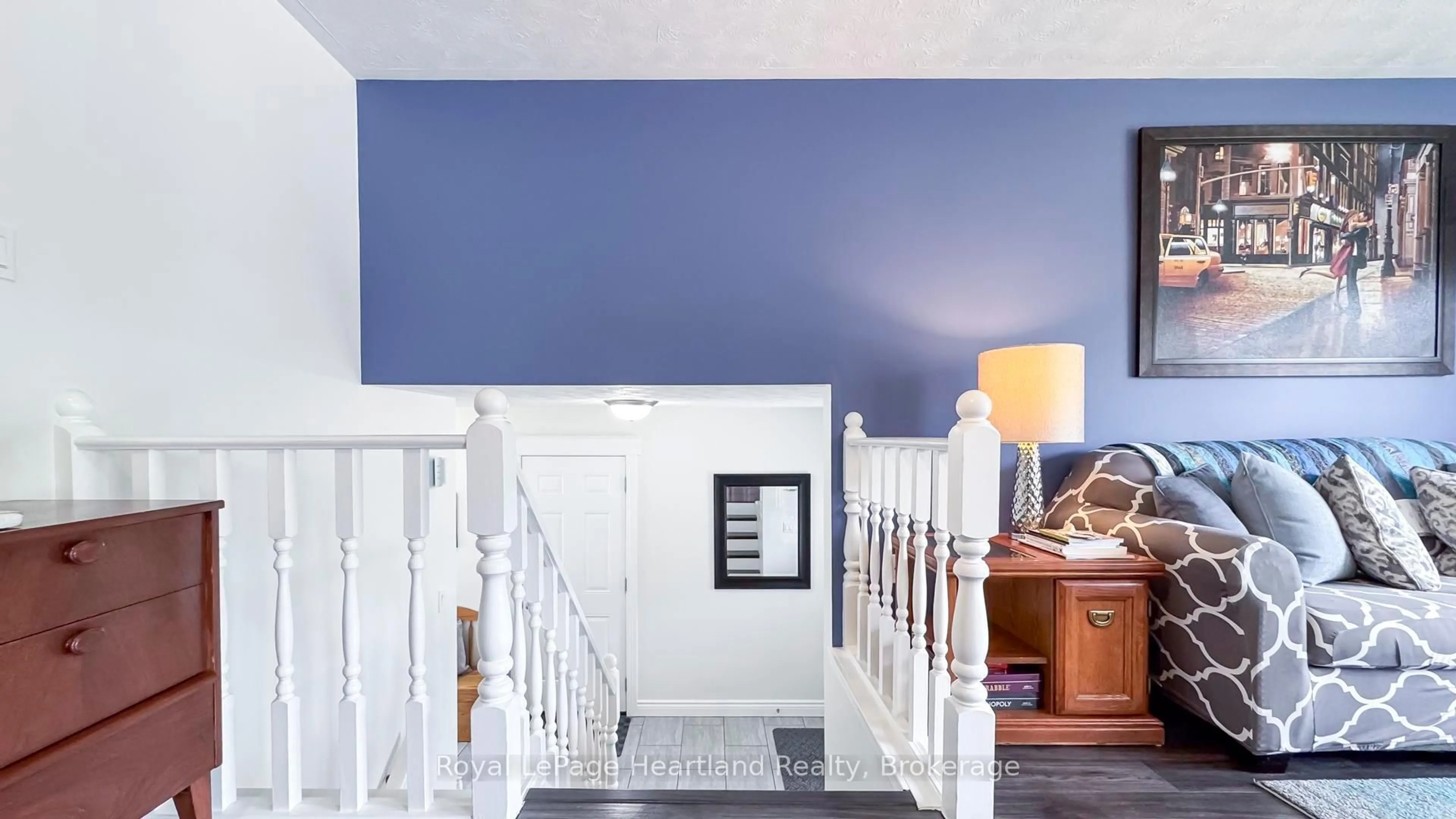 Indoor entryway for 651 Kennard Cres, Kincardine Ontario N2Z 1T5