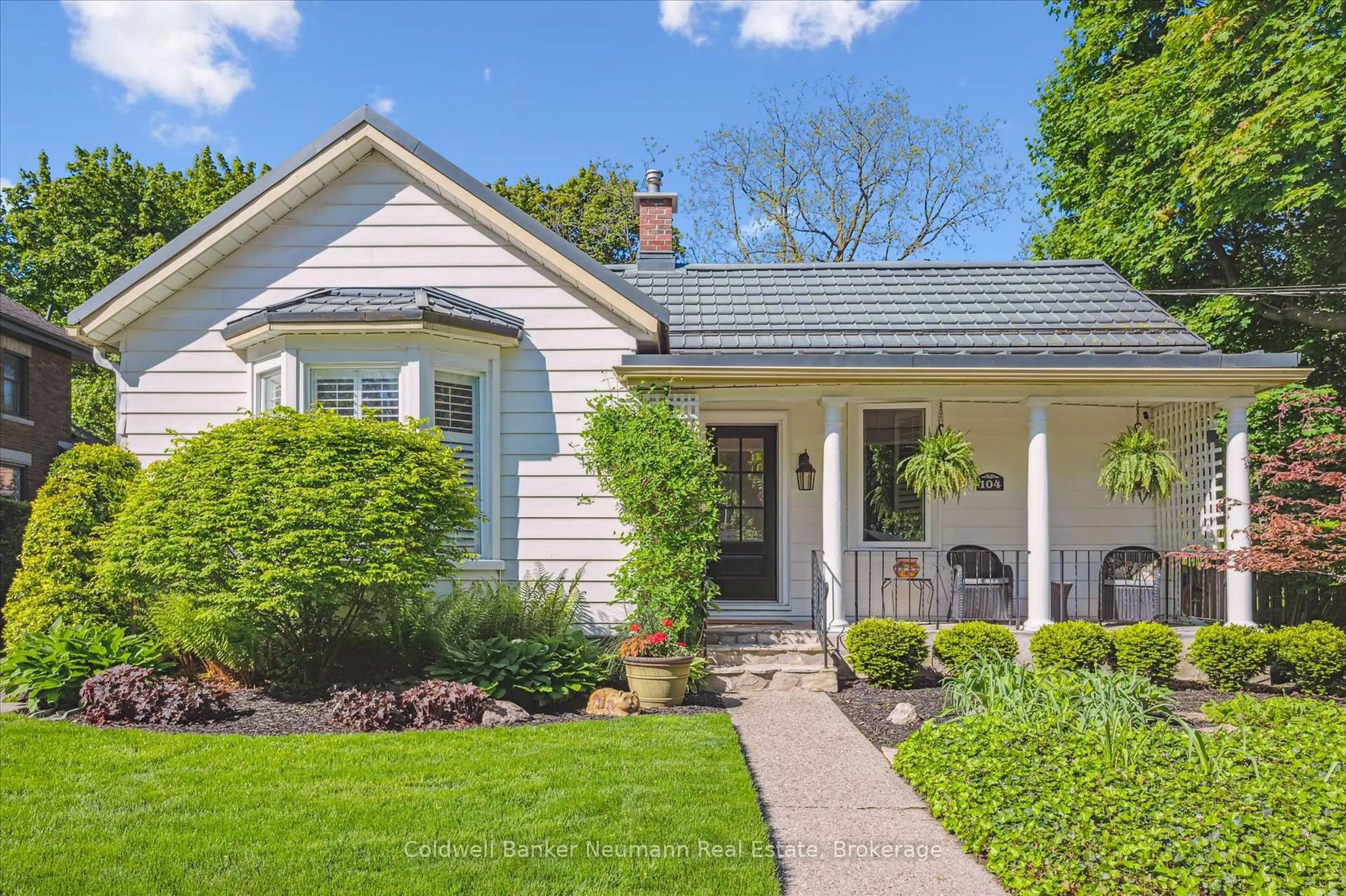 Home with vinyl exterior material, street for 104 Stuart St, Guelph Ontario N1E 4S8