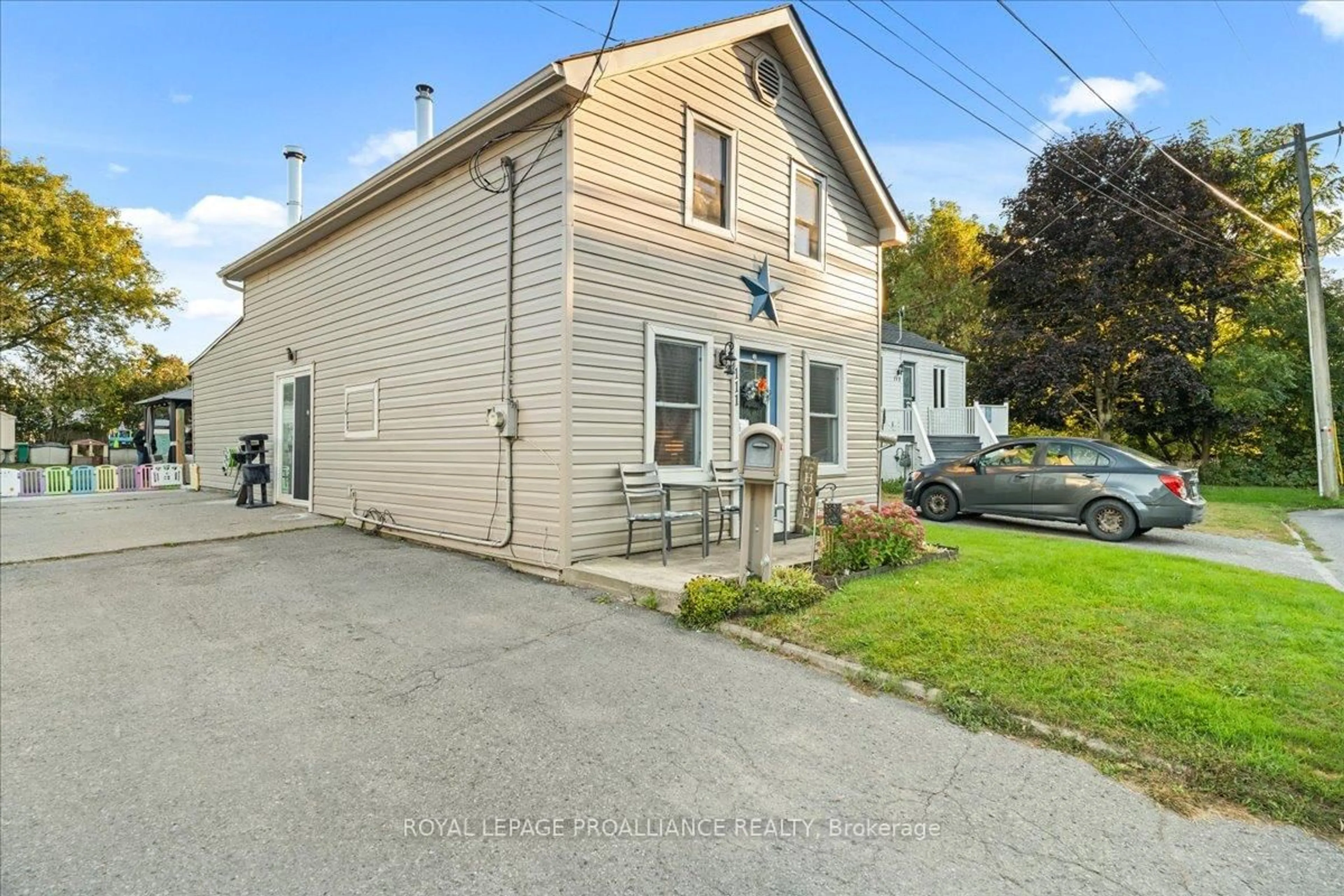 A pic from outside/outdoor area/front of a property/back of a property/a pic from drone, street for 111 Davis St, Quinte West Ontario K8V 5Z3