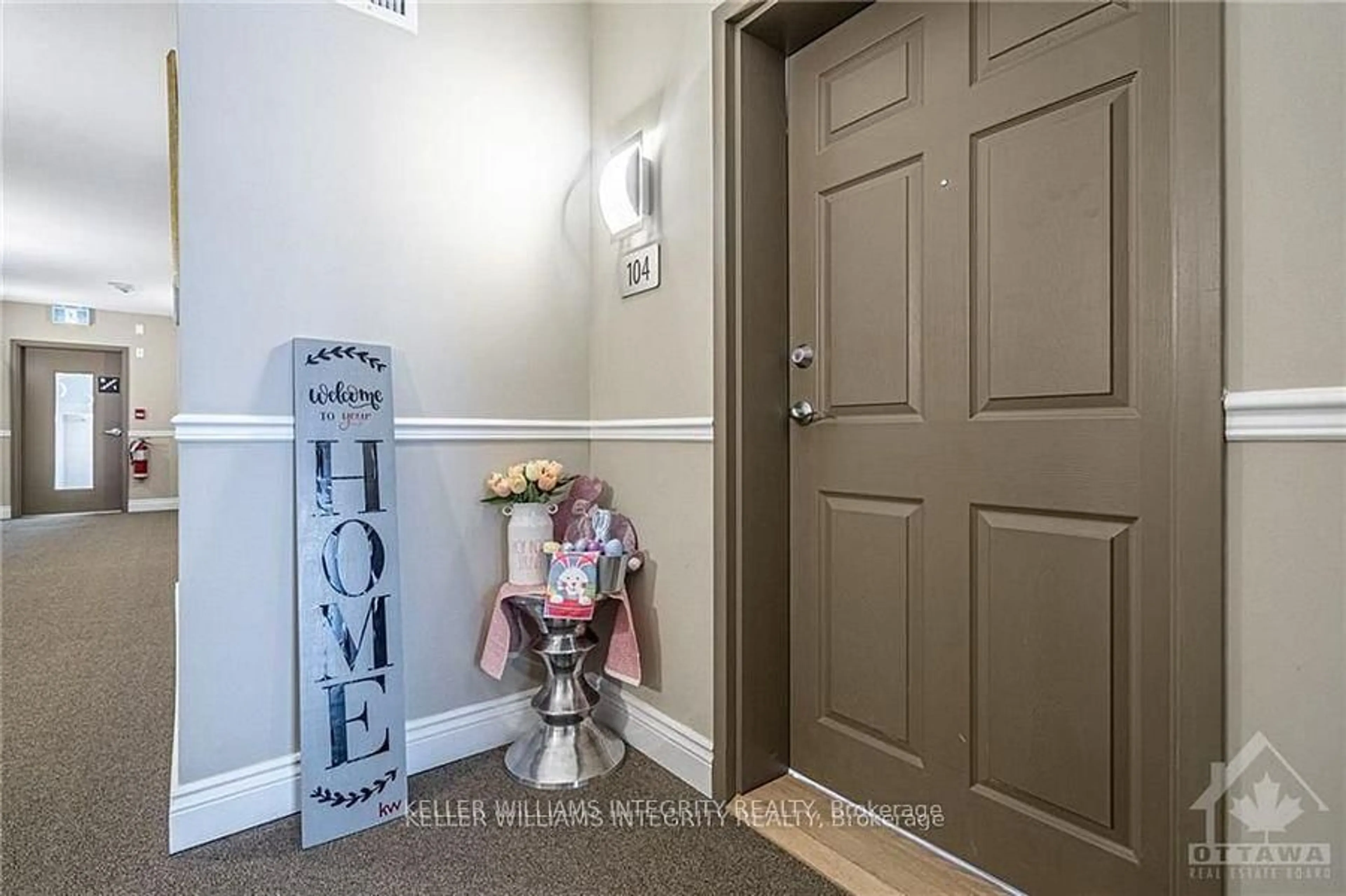 Indoor entryway for 310 Jatoba Private #104, Ottawa Ontario K2V 0E7