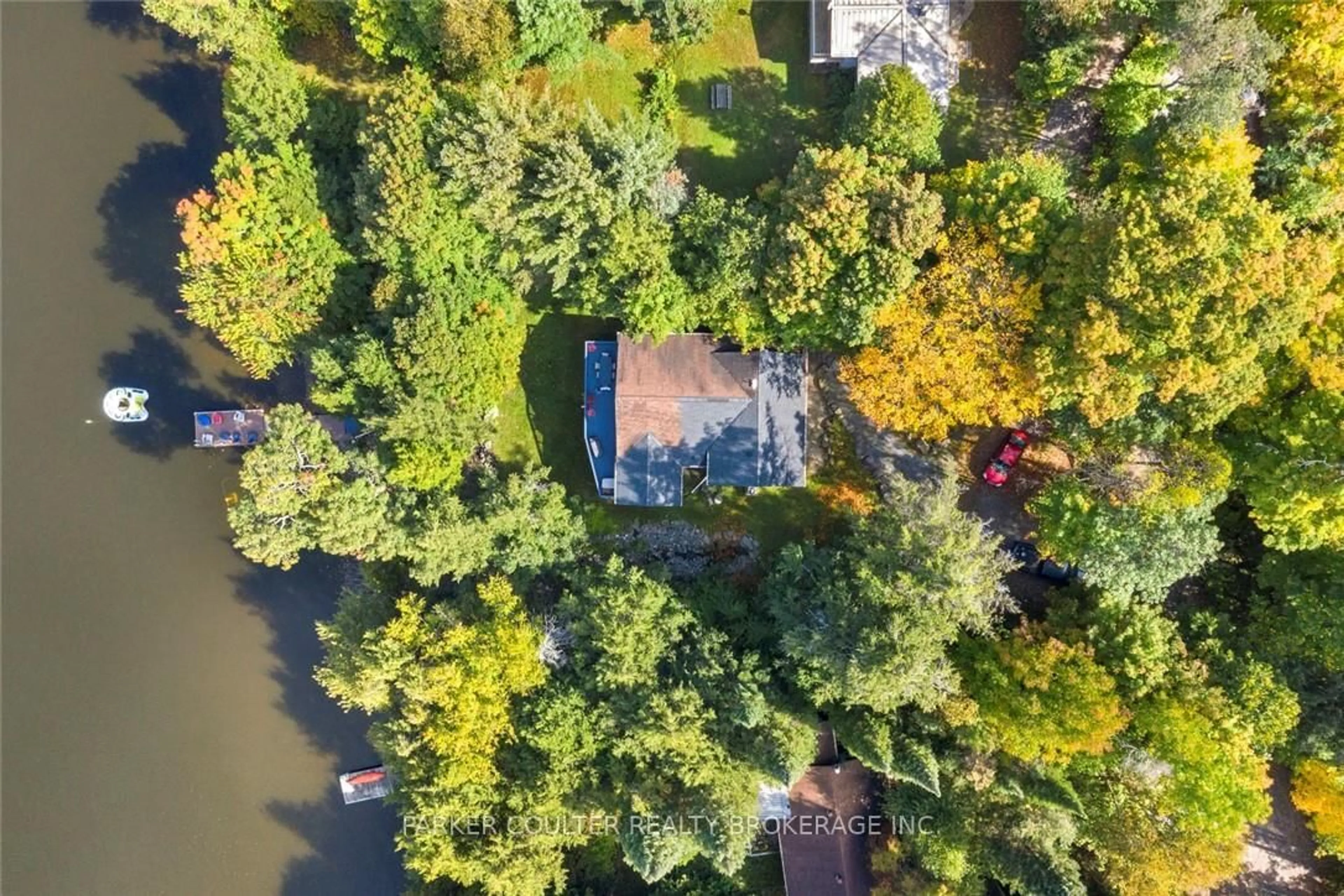 A pic from outside/outdoor area/front of a property/back of a property/a pic from drone, water/lake/river/ocean view for 1202 Windermere Rd #12, Muskoka Lakes Ontario P0B 1M0