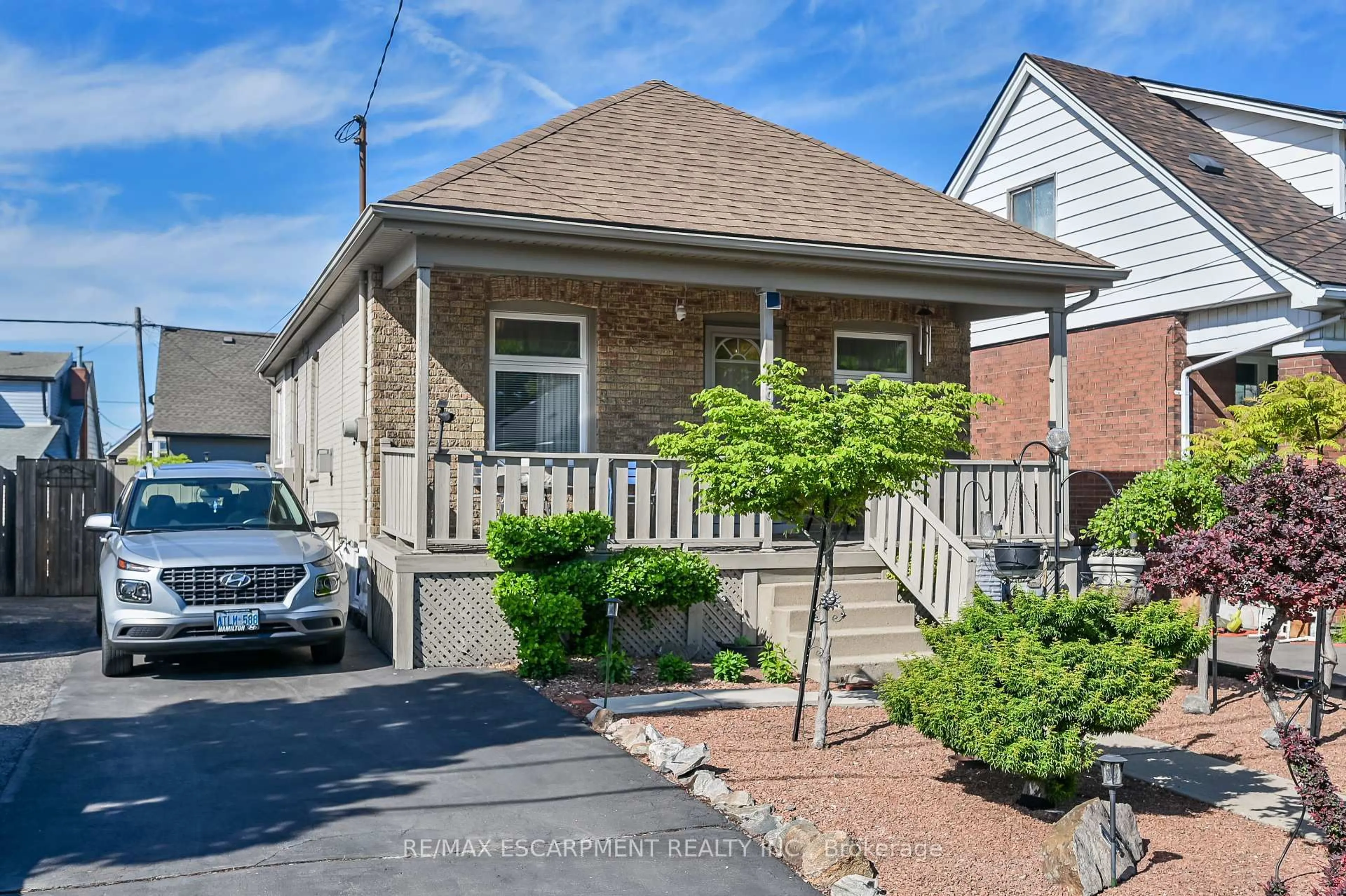 Home with brick exterior material, street for 49 Craigmiller Ave, Hamilton Ontario L8L 3H9