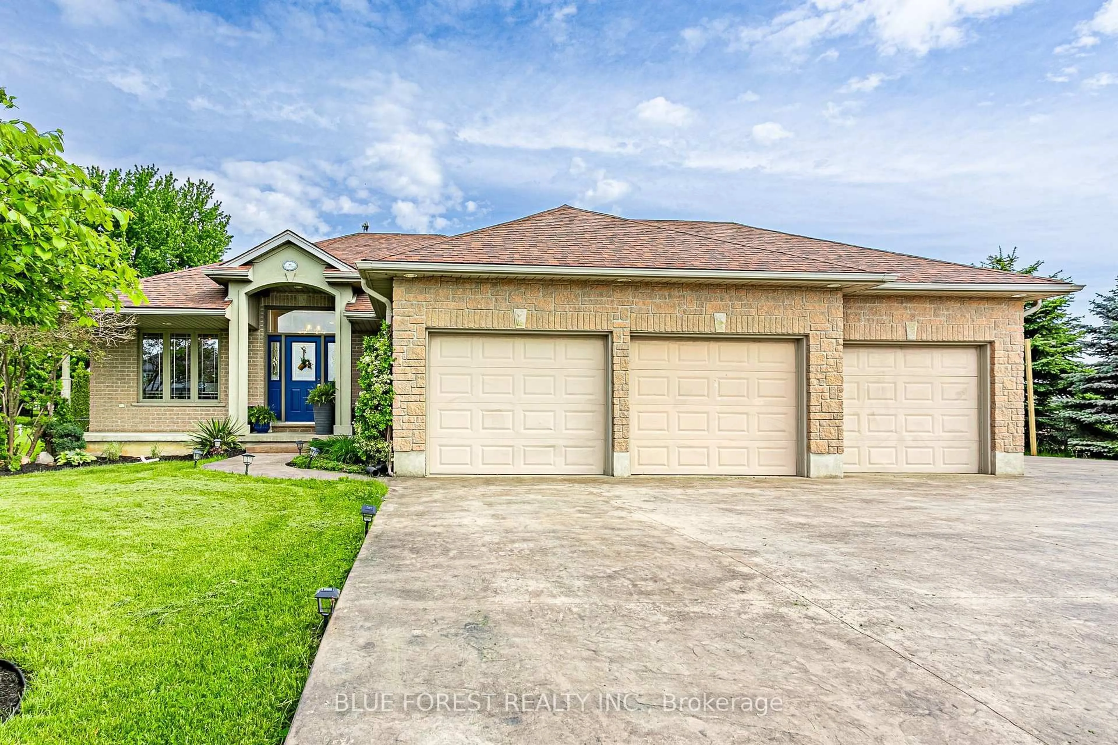 Home with brick exterior material, street for 48 Hillview Dr, Thames Centre Ontario N0L 1V0