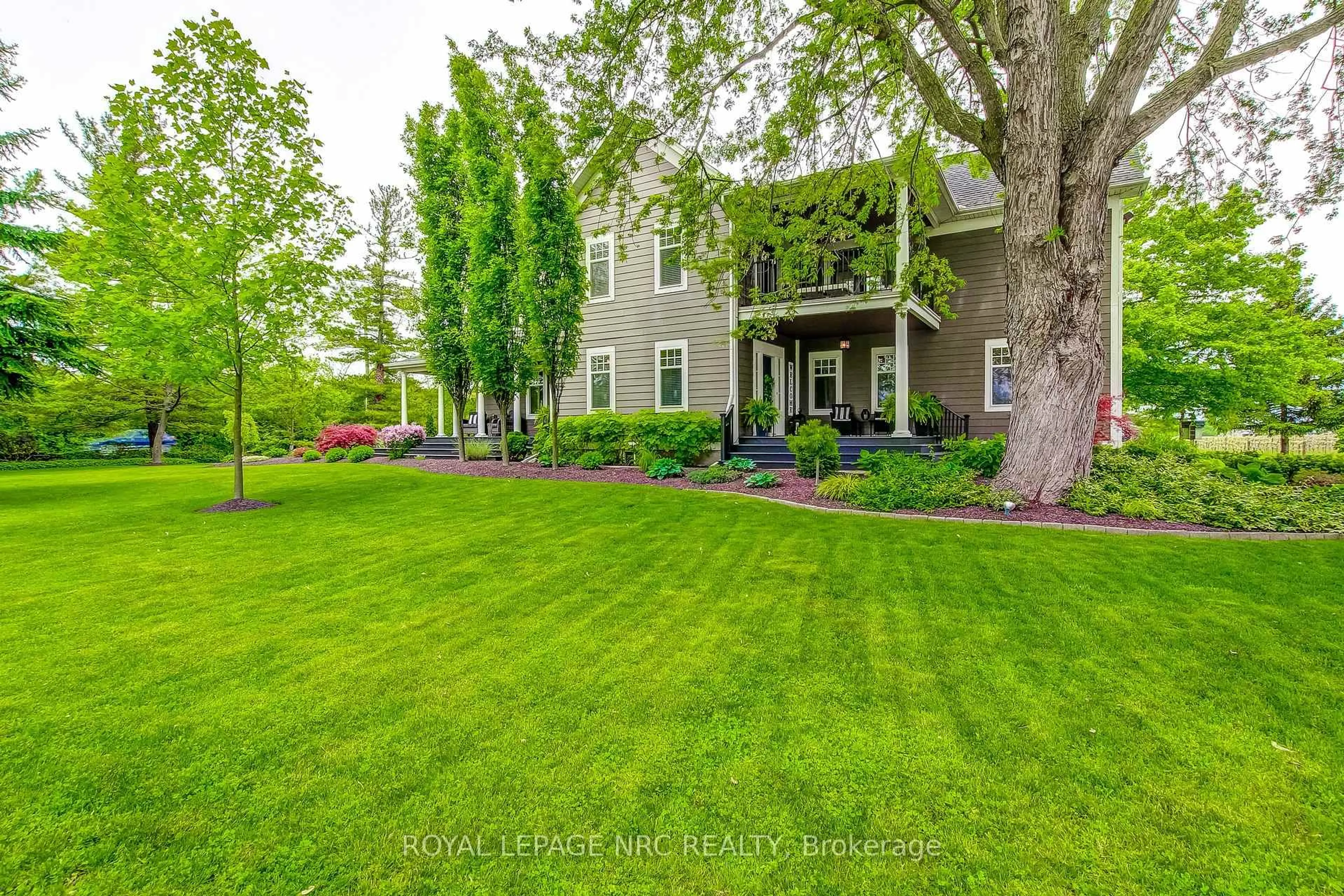 A pic from outside/outdoor area/front of a property/back of a property/a pic from drone, street for 1213 CONCESSION 6 Rd, Niagara-on-the-Lake Ontario L0S 1J0