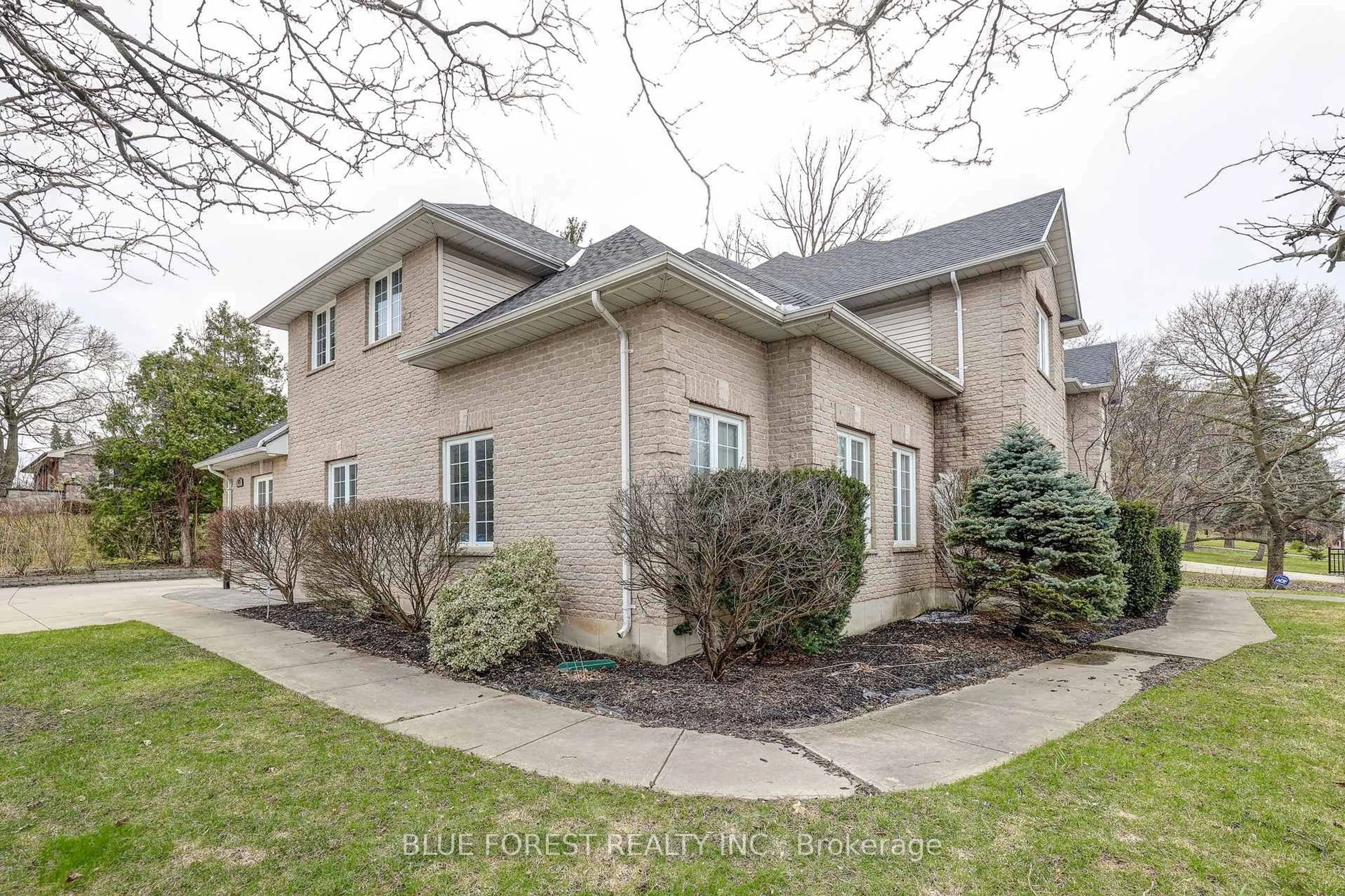 Home with brick exterior material, street for 475 Upper Queen St, London South Ontario N6C 3T8