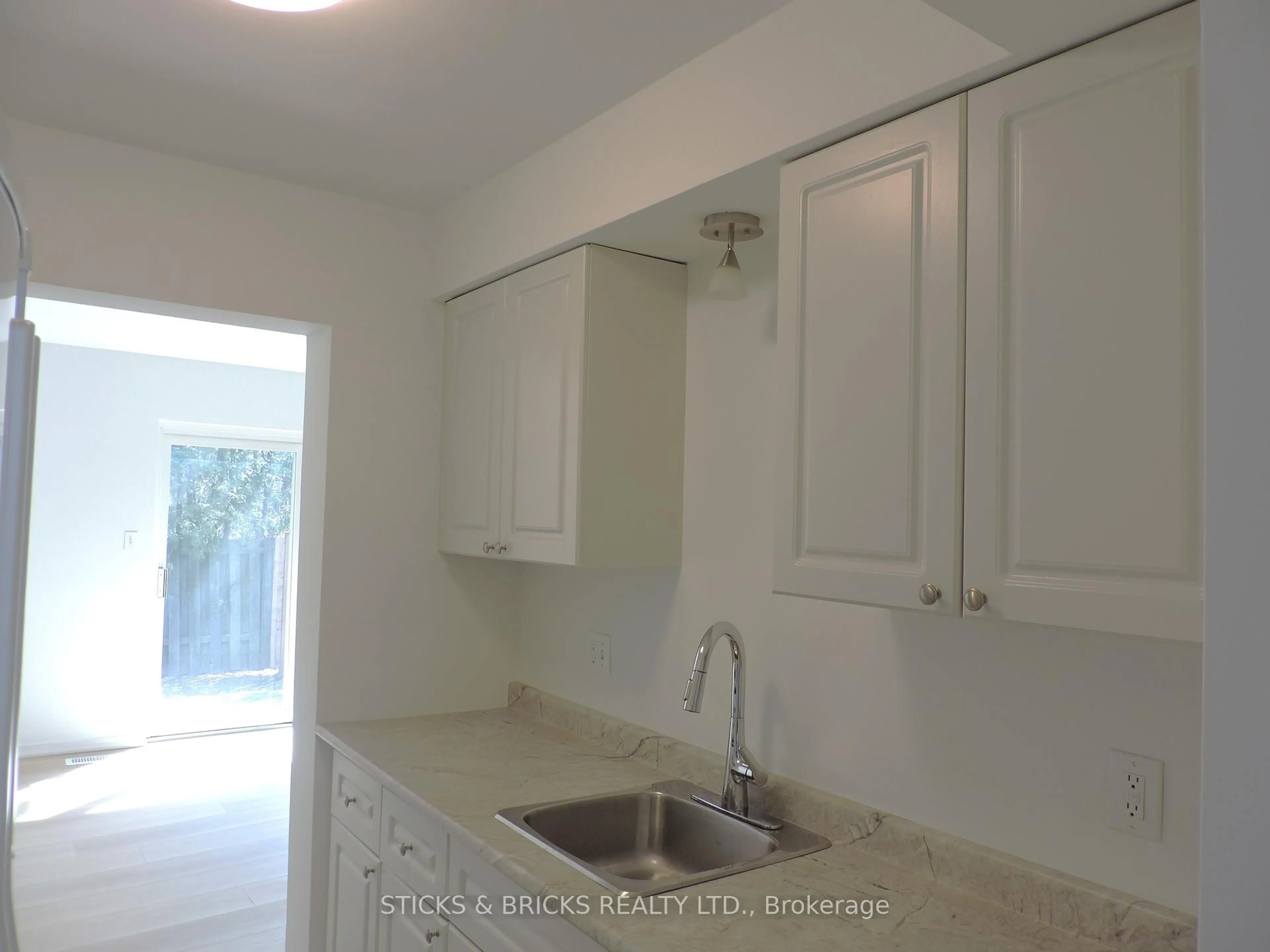 Standard kitchen, unknown for 5852 Frontenac St #6, Niagara Falls Ontario L2G 3A9