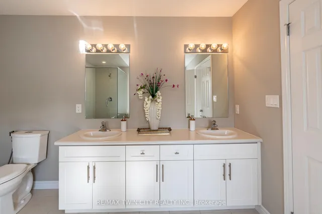 Additional property image - 565 Florencedale Cres