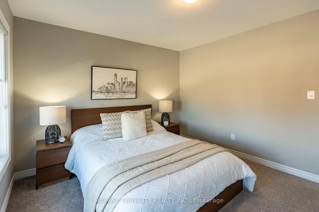 Additional property image - 565 Florencedale Cres