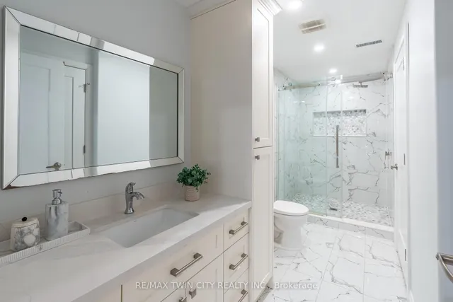 Additional property image - 565 Florencedale Cres