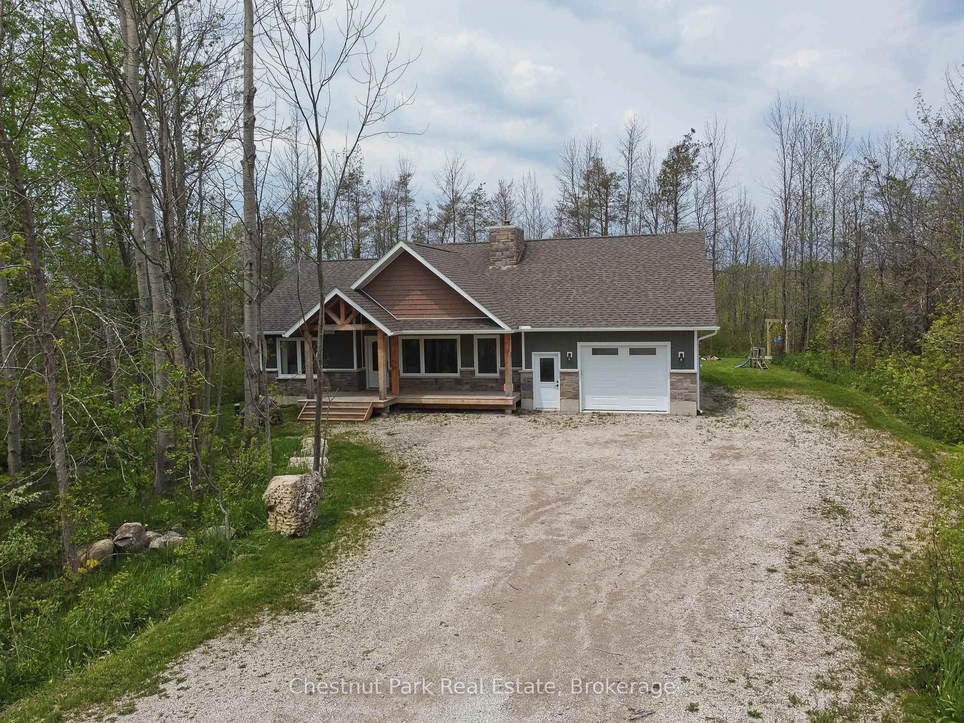 A pic from outside/outdoor area/front of a property/back of a property/a pic from drone, unknown for 23 Maple Dr, Northern Bruce Peninsula Ontario N0H 1Z0