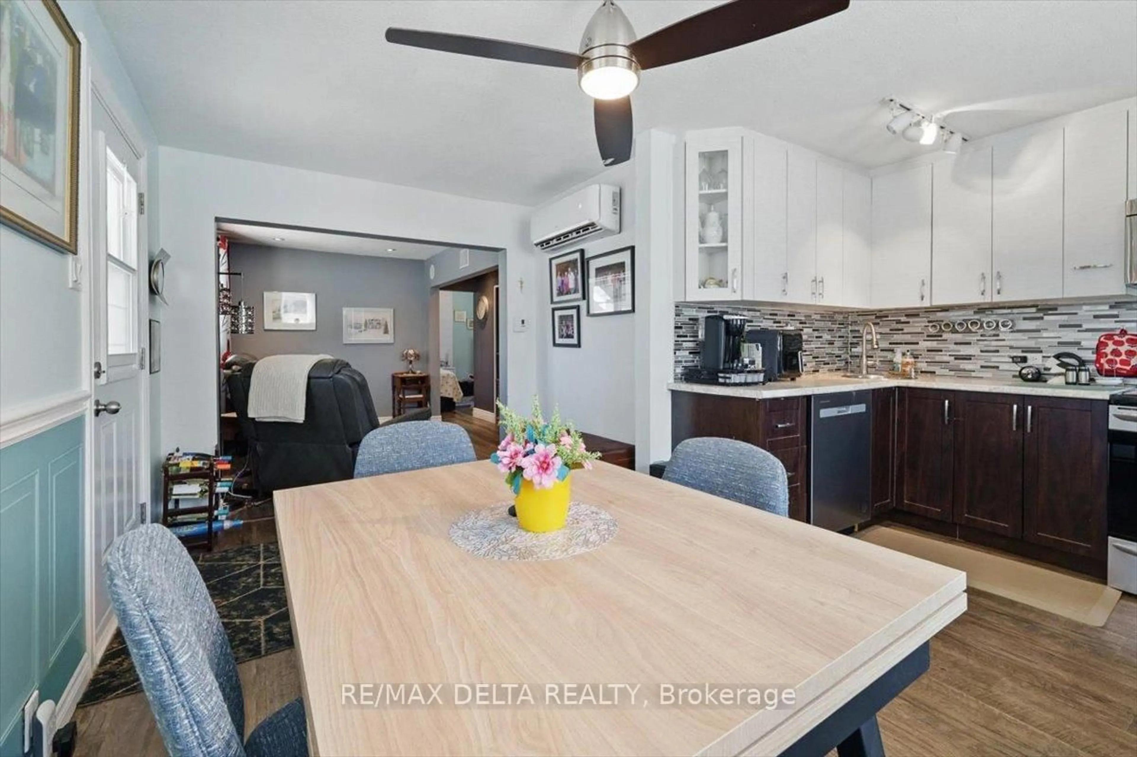Open concept kitchen, unknown for 665 Pouliotte St, Clarence-Rockland Ontario K4K 1E1