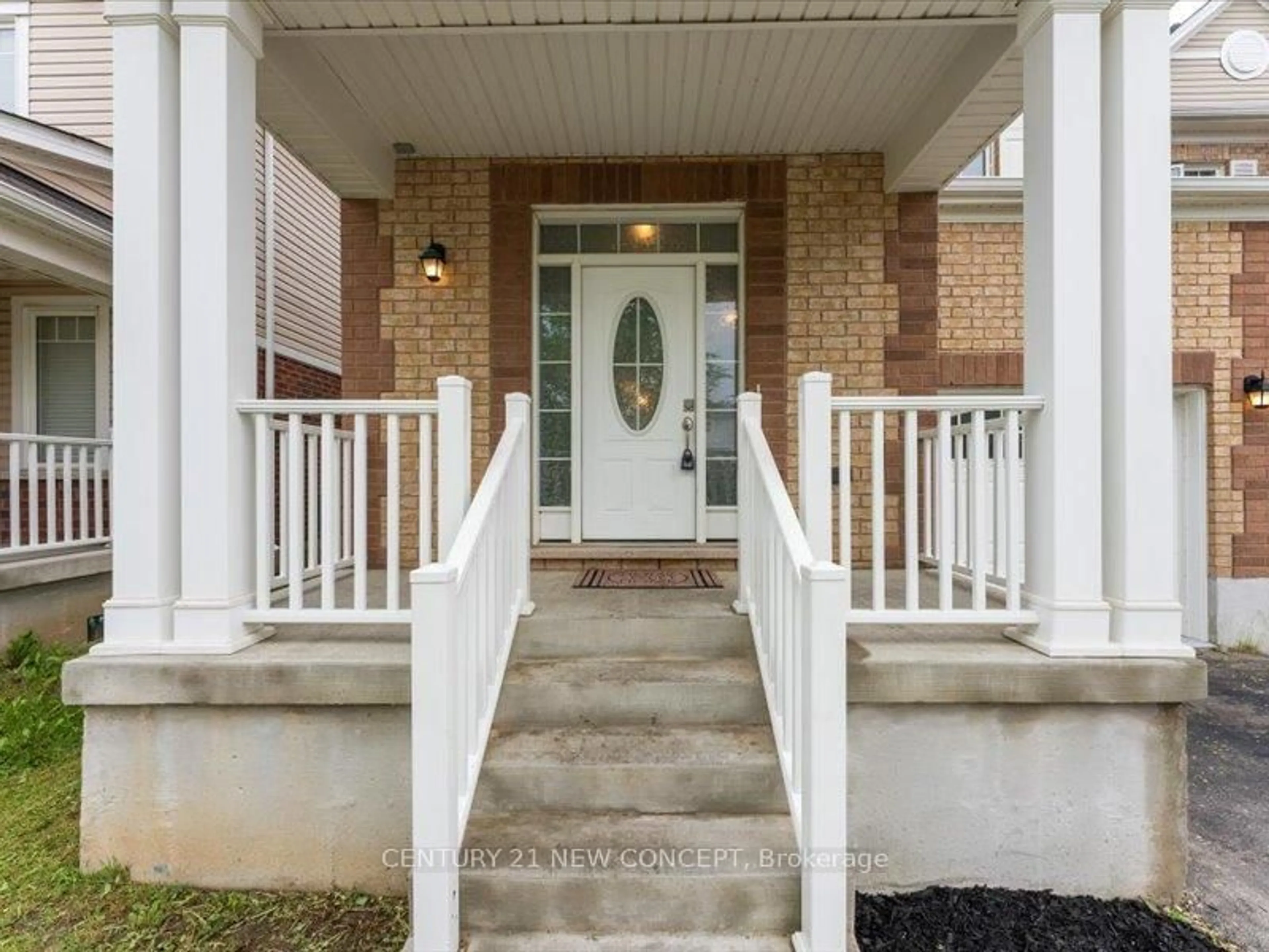 Indoor entryway for 85 Ludolph St, Kitchener Ontario N2R 0J4