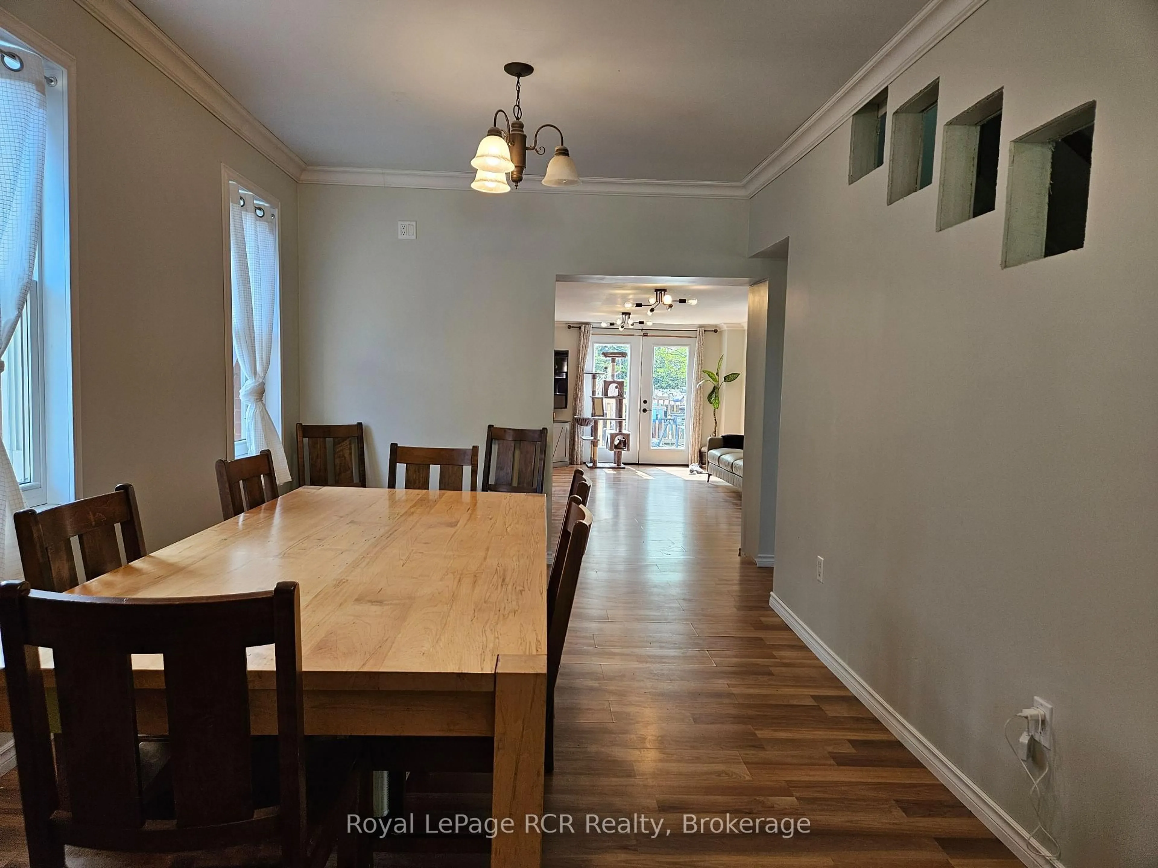 Dining room, wood/laminate floor for 136228 Grey Road 40 Rd, Chatsworth Ontario N0H 1K0