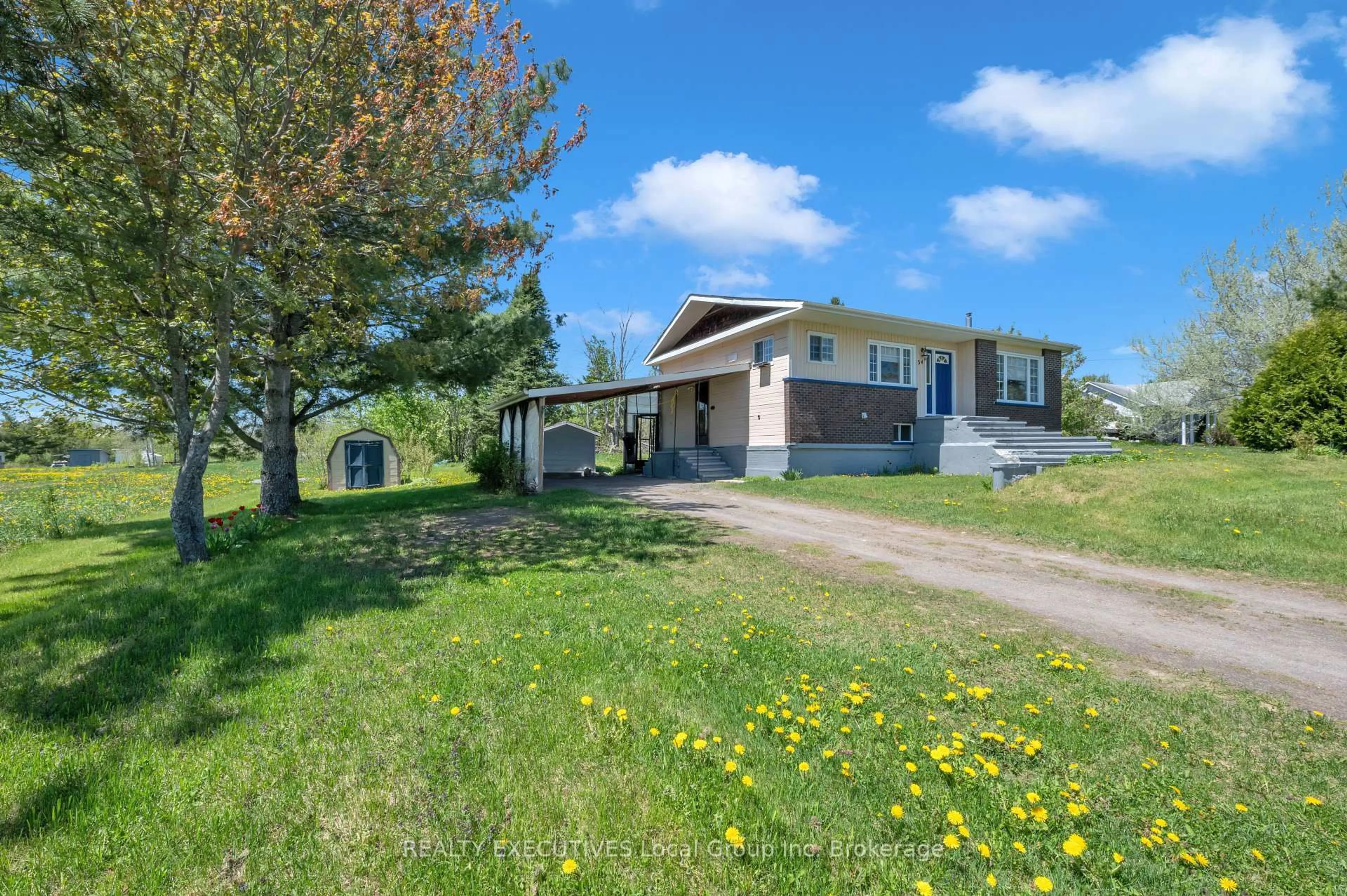 A pic from outside/outdoor area/front of a property/back of a property/a pic from drone, unknown for 34 RITCHIE Rd, West Nipissing Ontario P0H 1G0