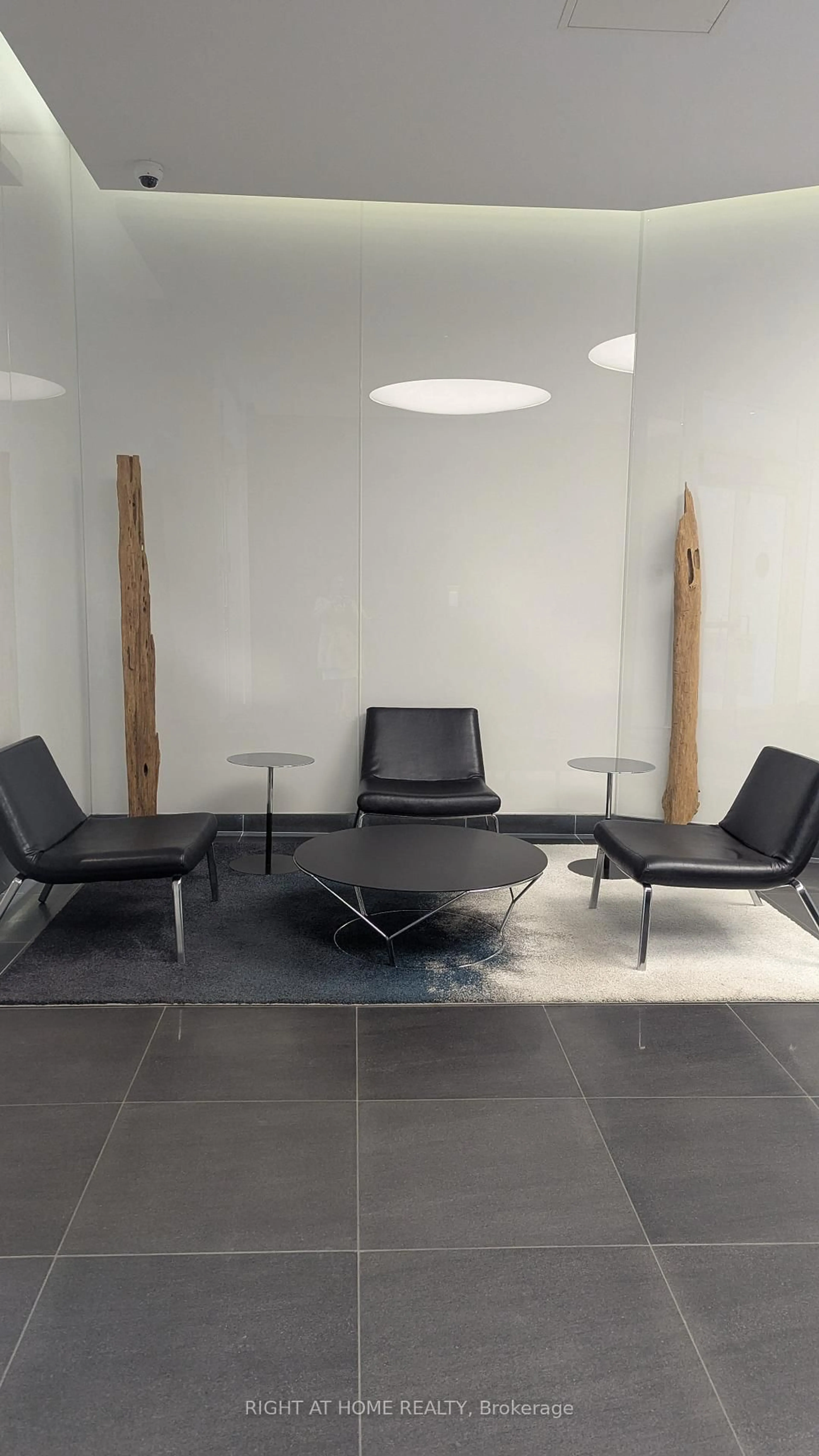 Lobby for 199 Slater St #906, Ottawa Ontario K1P 0A8