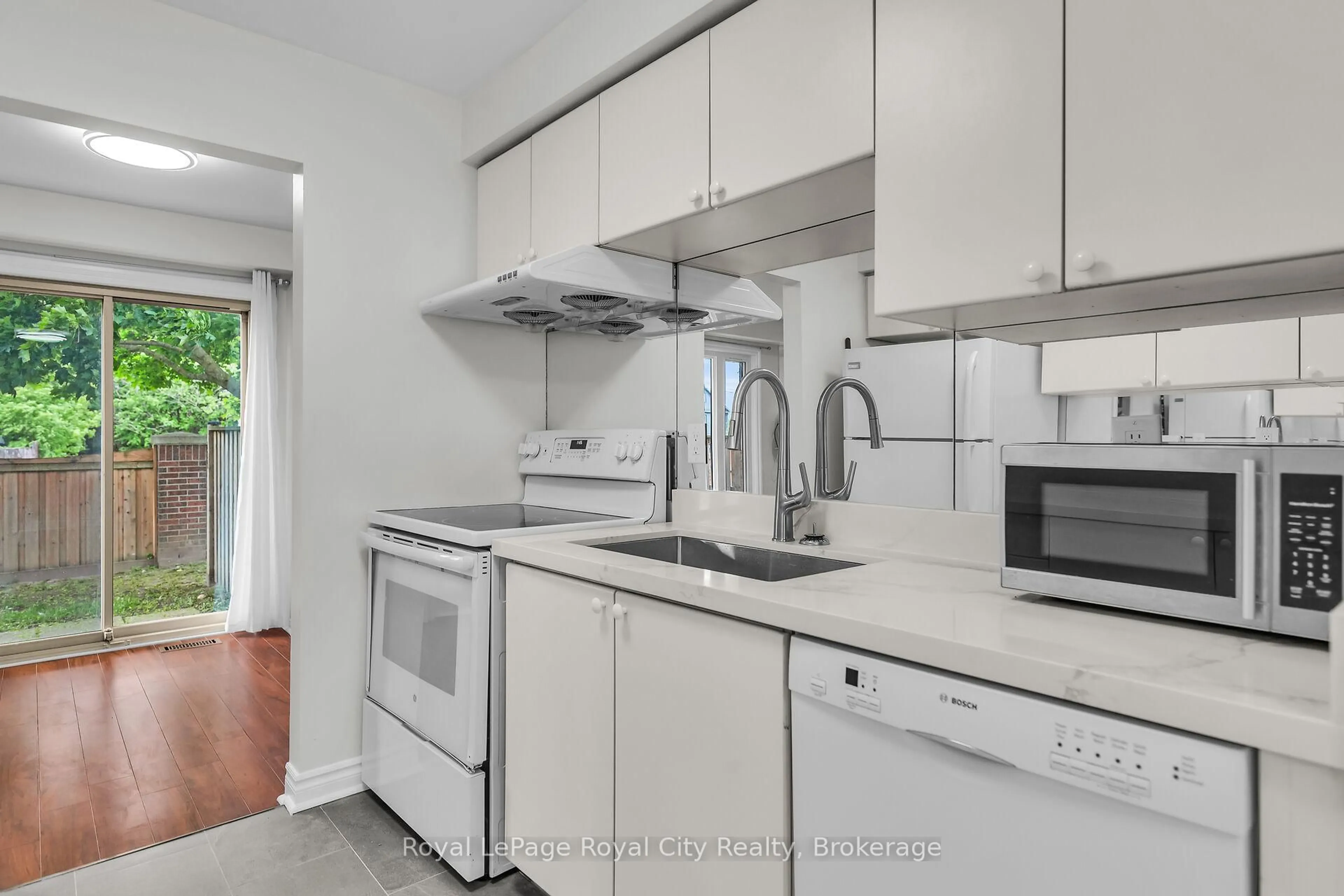 Standard kitchen, unknown for 302 College Ave #125, Guelph Ontario N1G 4T6