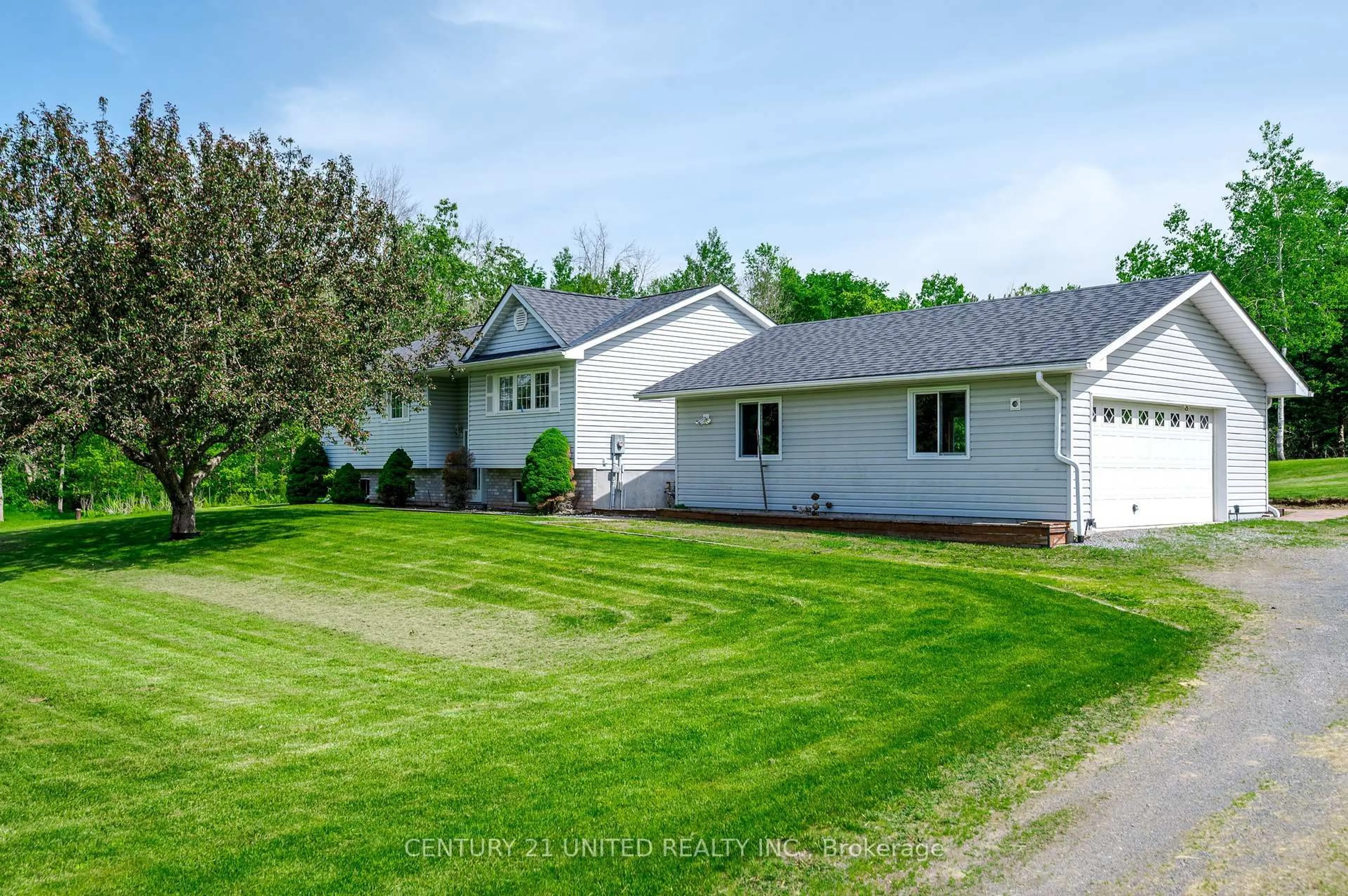 A pic from outside/outdoor area/front of a property/back of a property/a pic from drone, unknown for 6399 Highway 7 Highway, Havelock-Belmont-Methuen Ontario K0L 1Z0