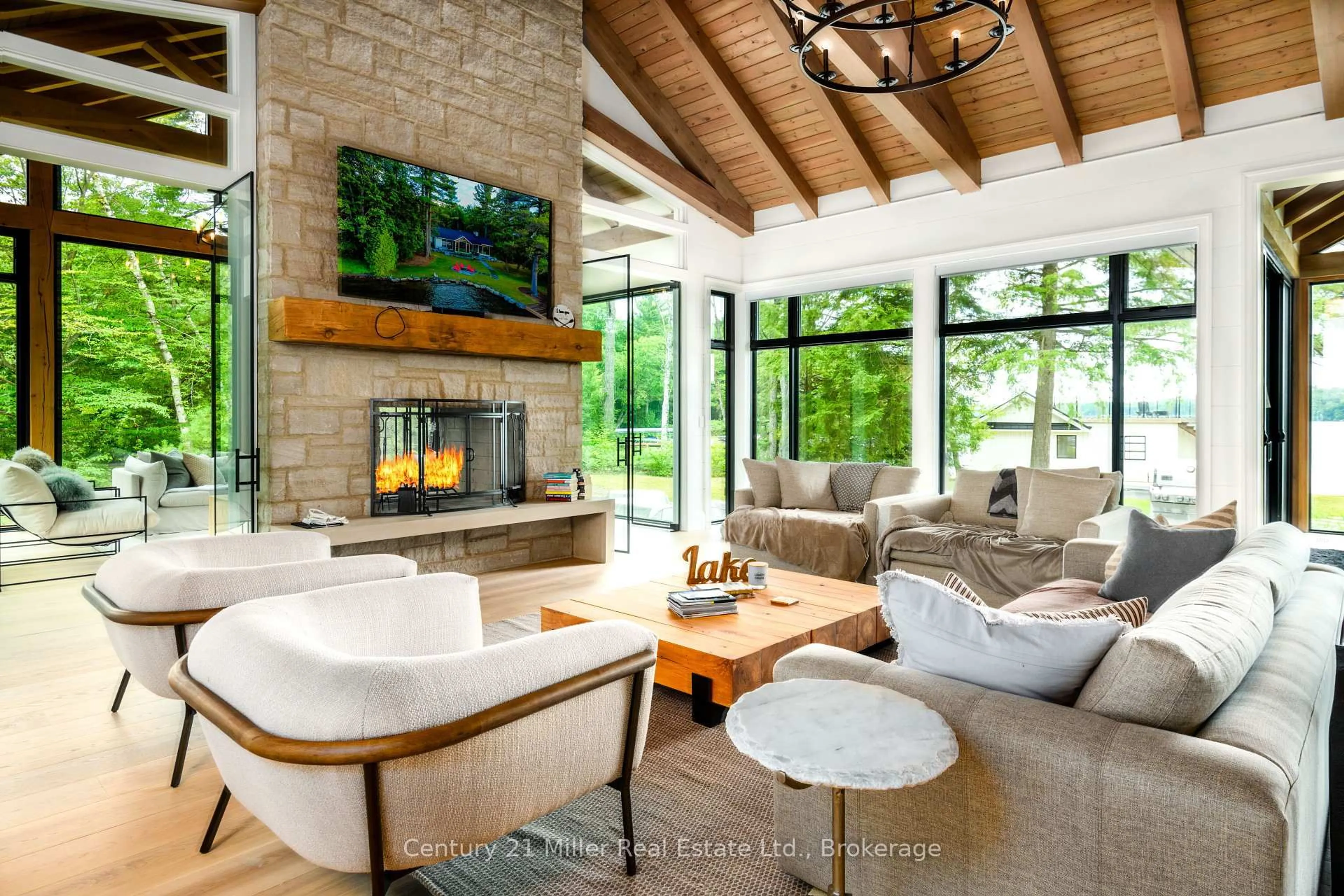 Living room with furniture, unknown for 1016 Keeler Rd, Muskoka Lakes Ontario P0C 1M0