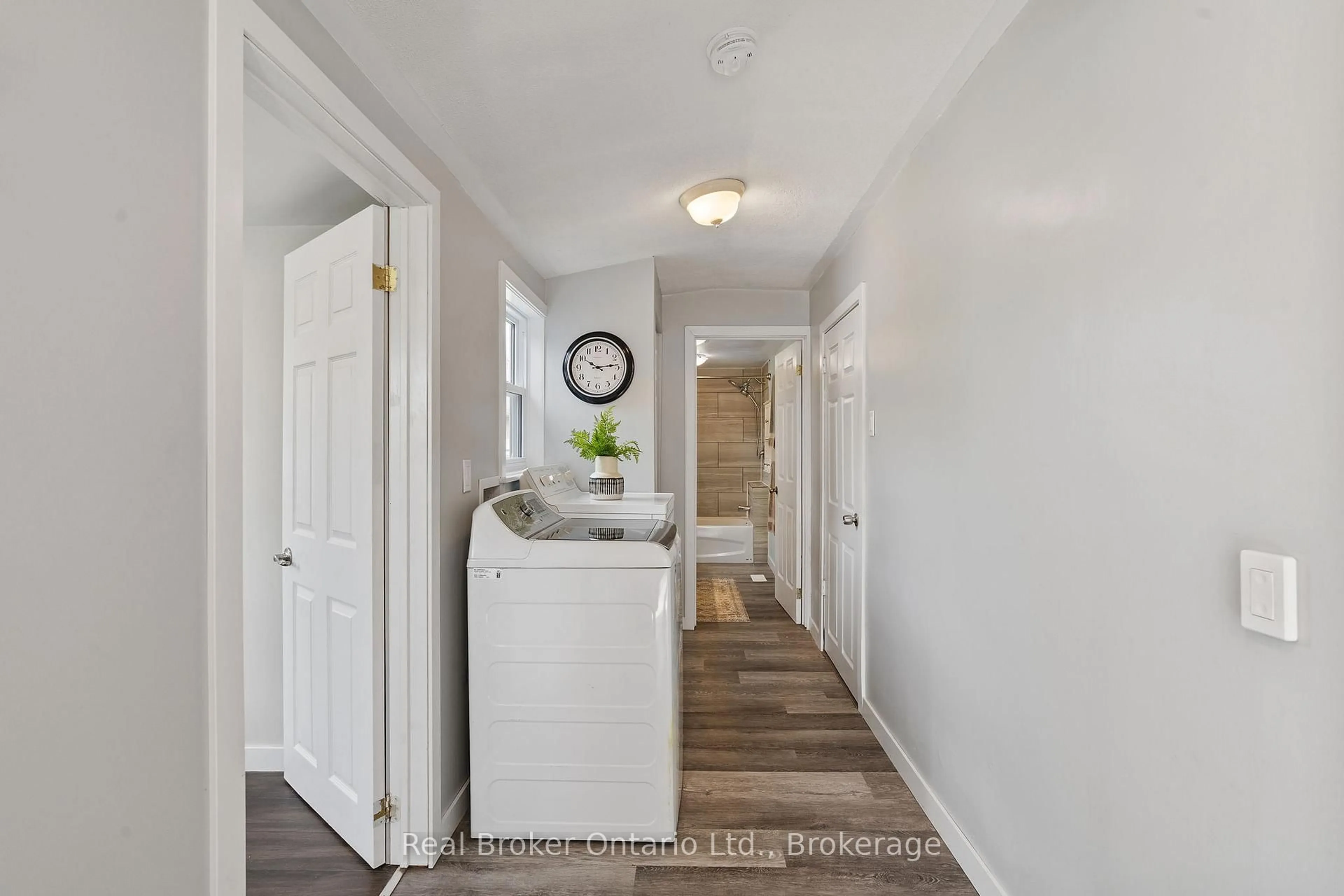 Unknown for 61 Jane St, Haldimand Ontario N0A 1H0