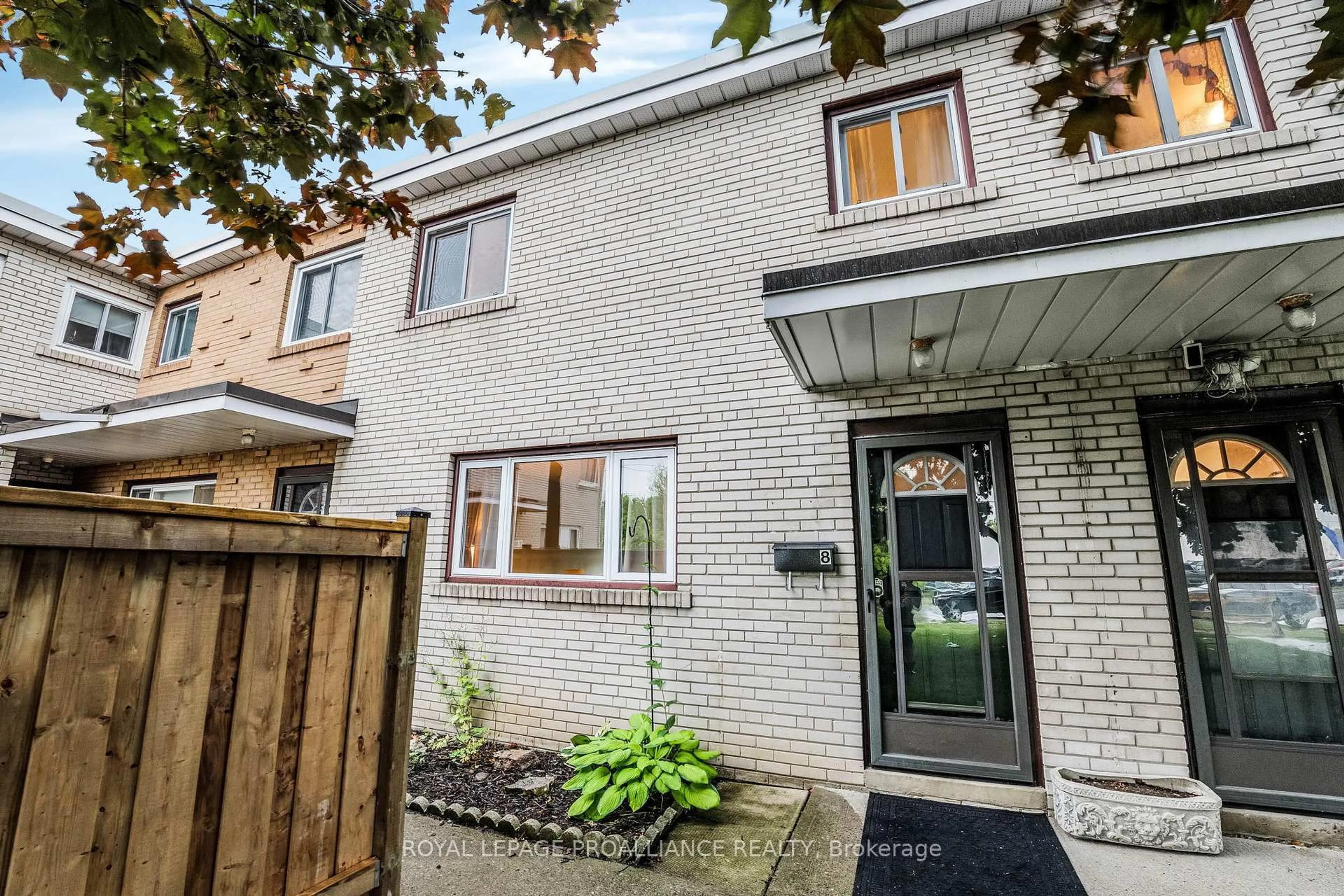 Unknown for 137 Furnace St #8, Cobourg Ontario K9A 2E5