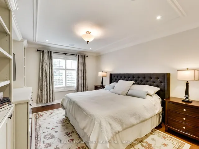 Additional property image - 89 Toulon Ave