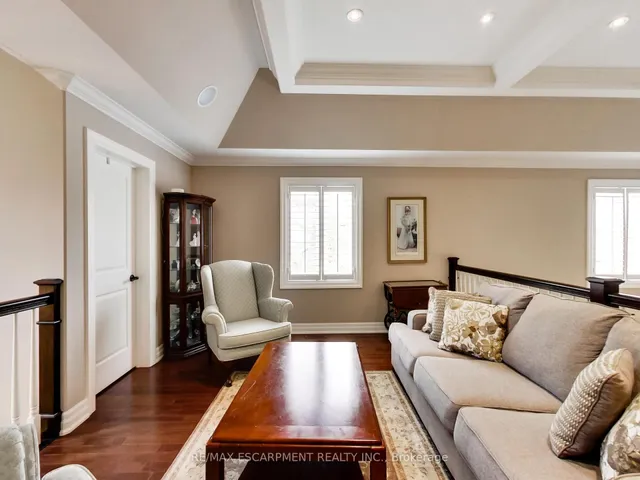 Additional property image - 89 Toulon Ave