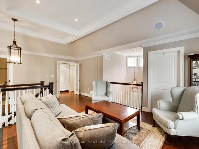 Additional property image - 89 Toulon Ave