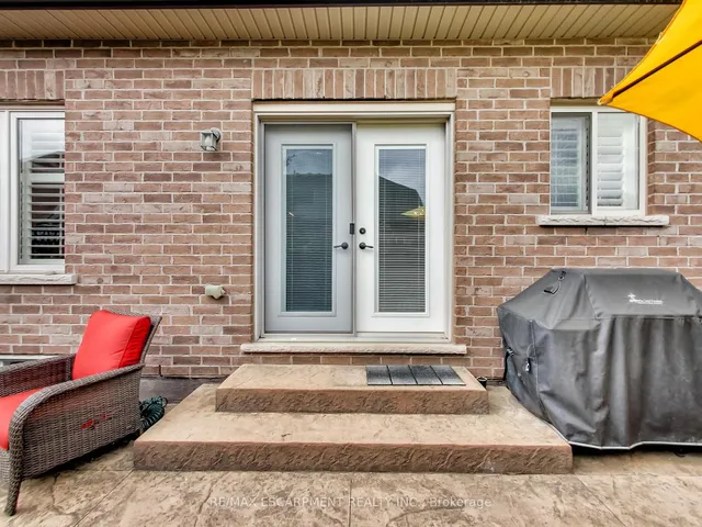 Additional property image - 89 Toulon Ave
